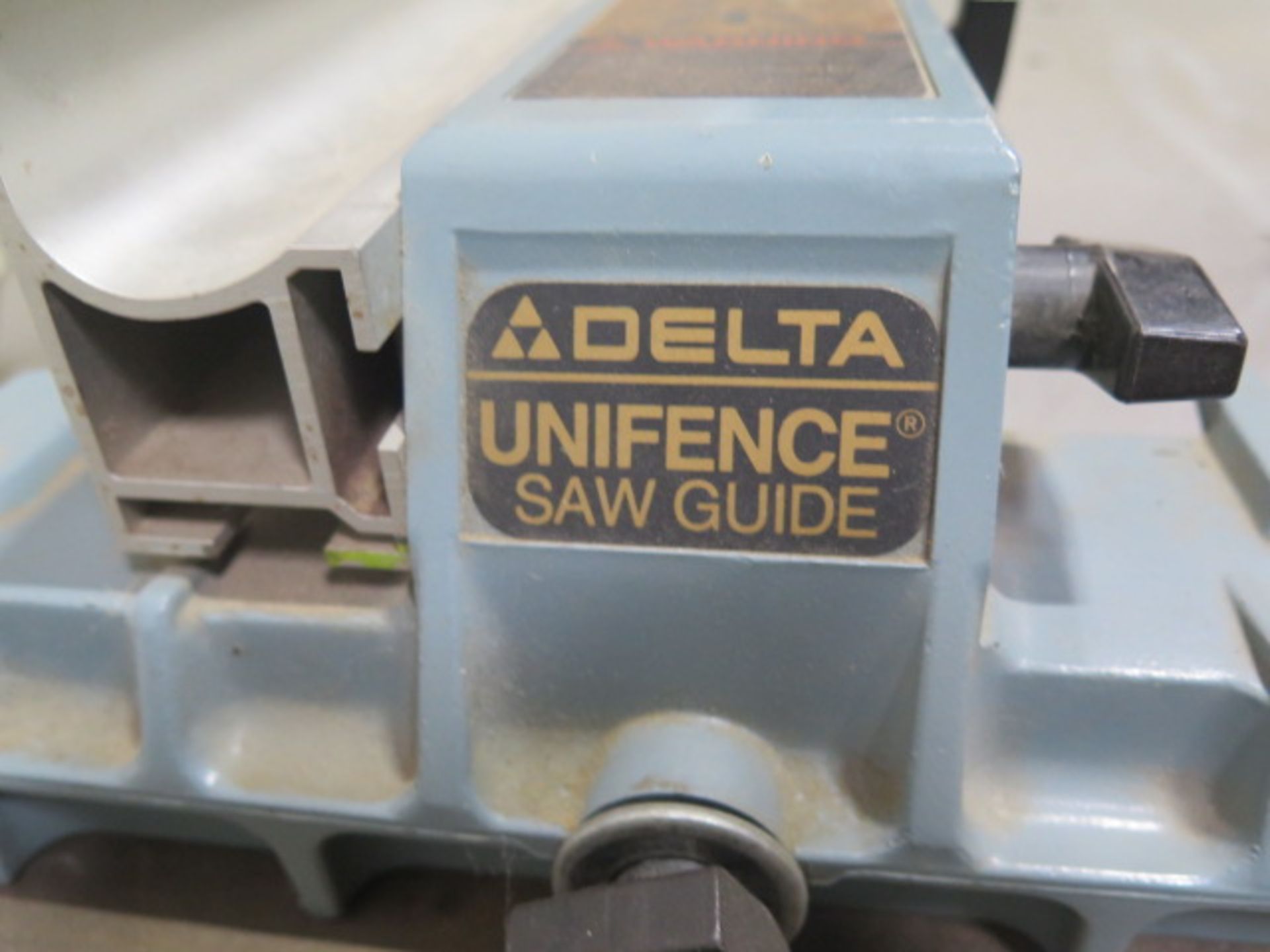 Delta 10" Tilting Arbor Table Saw s/n 93B94018 w/ Fence System (SOLD AS-IS - NO WARRANTY) - Image 7 of 8