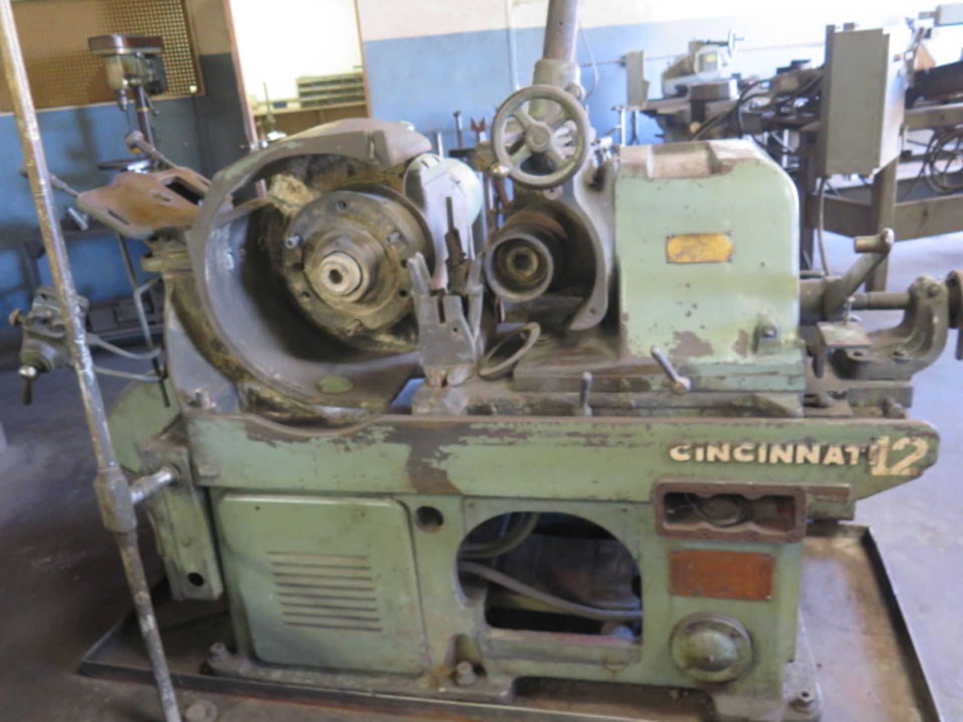 Cincinnati EA Centerless Grinding Machine s/n 2M2H1M-795 (PARTS MACHINE) (SOLD AS-IS - NO WARRANTY)