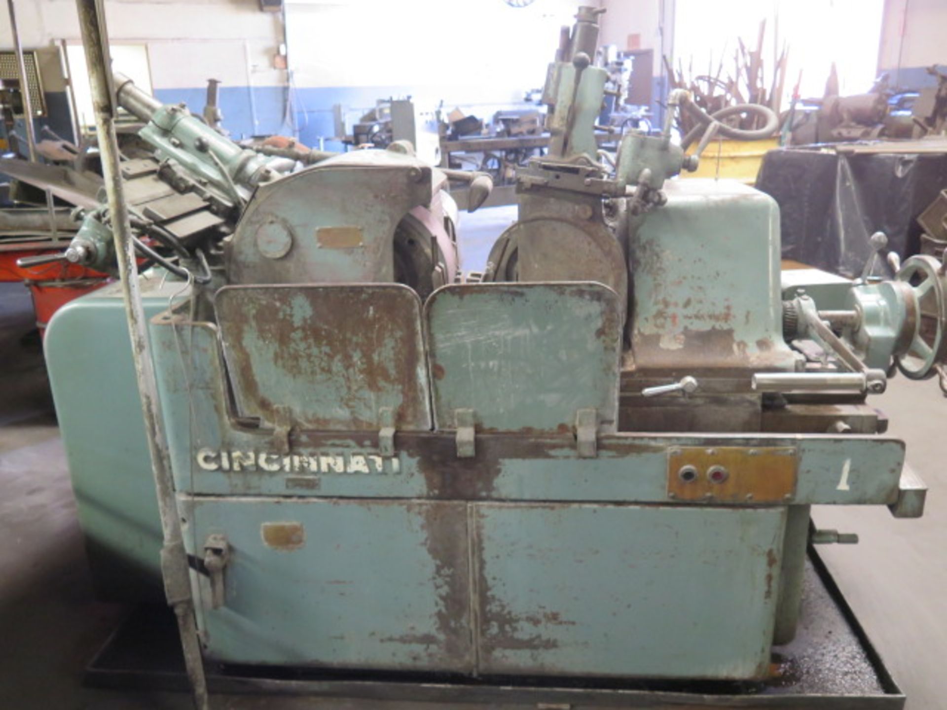 Cincinnati OM Centerless Grinding Machine s/n 2M2H5A-41 w/ Hyd Grinding Wheel Dresser, SOLD AS IS