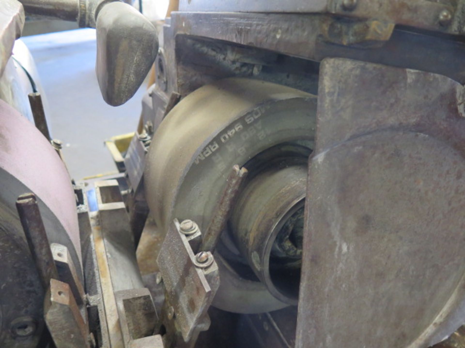 Cincinnati OM Centerless Grinding Machine s/n 2M2H5A-41 w/ Hyd Grinding Wheel Dresser, SOLD AS IS - Image 4 of 13