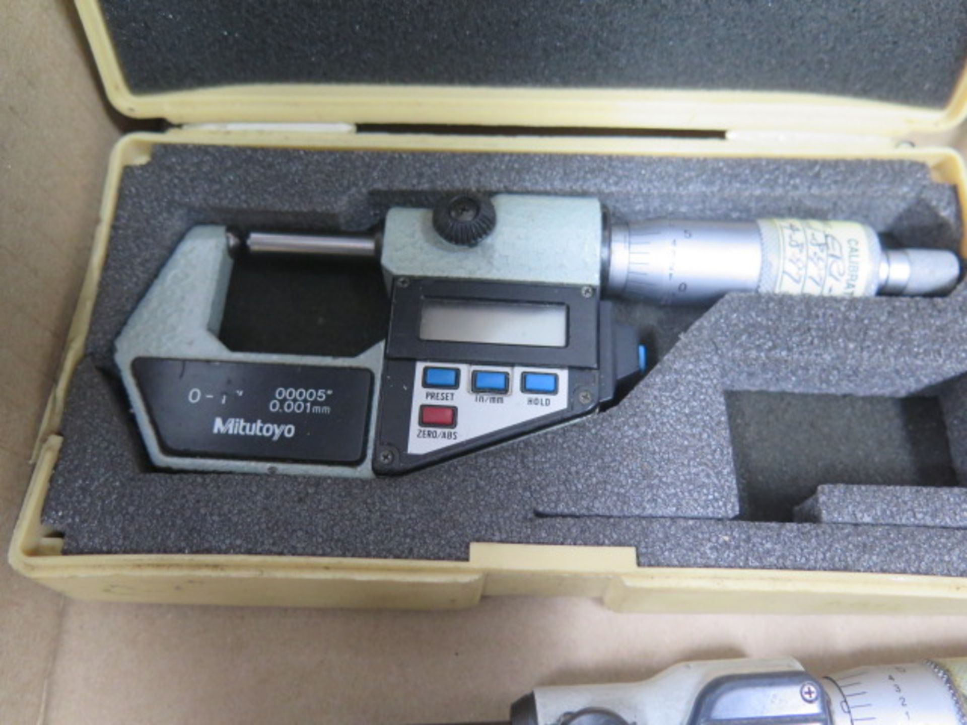 Starrett 0-1" Digital Anvil Mic, (3) Mitutoyo 0-1" Digital OD Mics and (2) Cen-Tech 0-1" Digital - Image 5 of 7