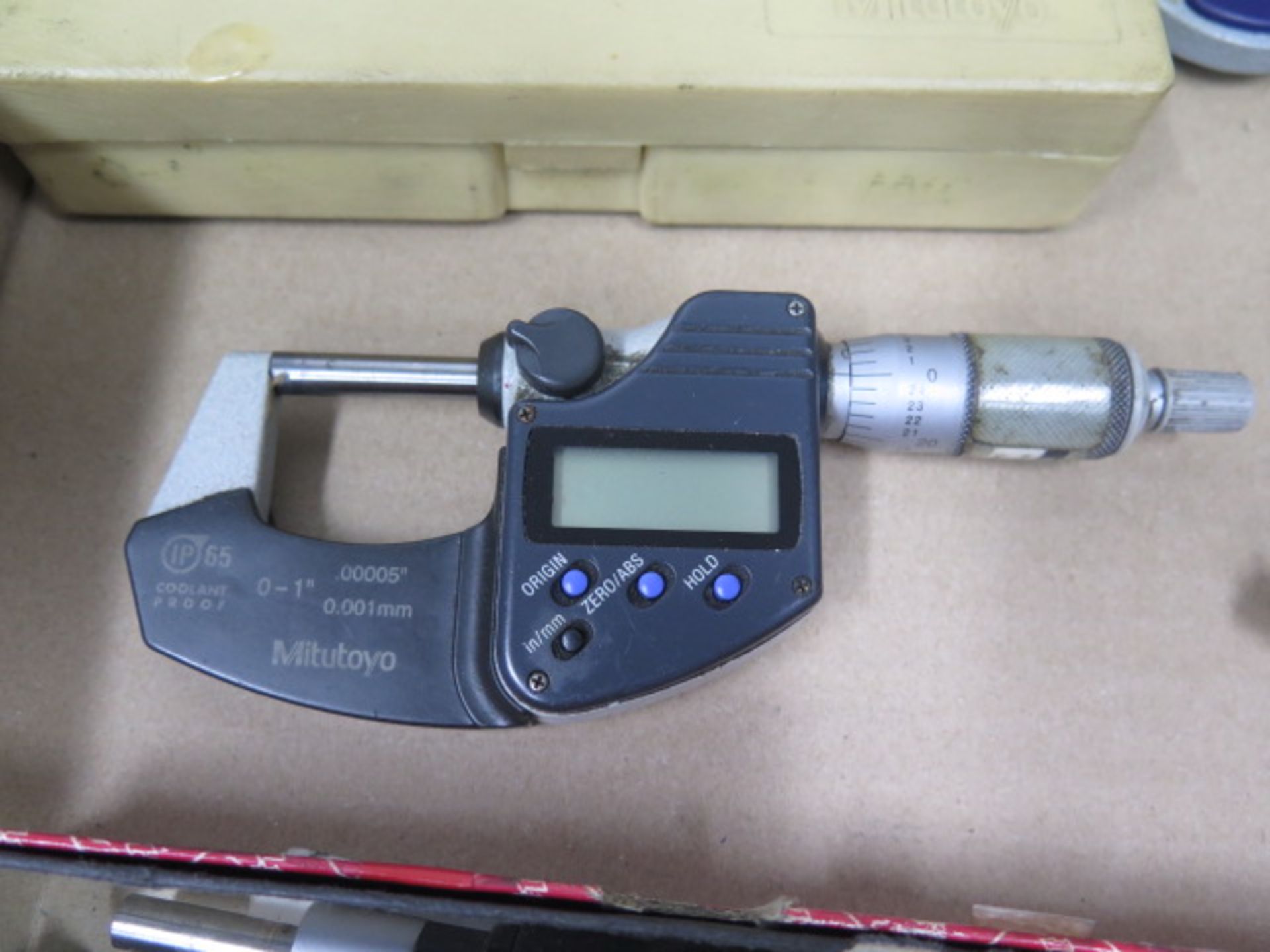 Starrett 0-1" Digital Anvil Mic, (3) Mitutoyo 0-1" Digital OD Mics and (2) Cen-Tech 0-1" Digital - Image 4 of 7