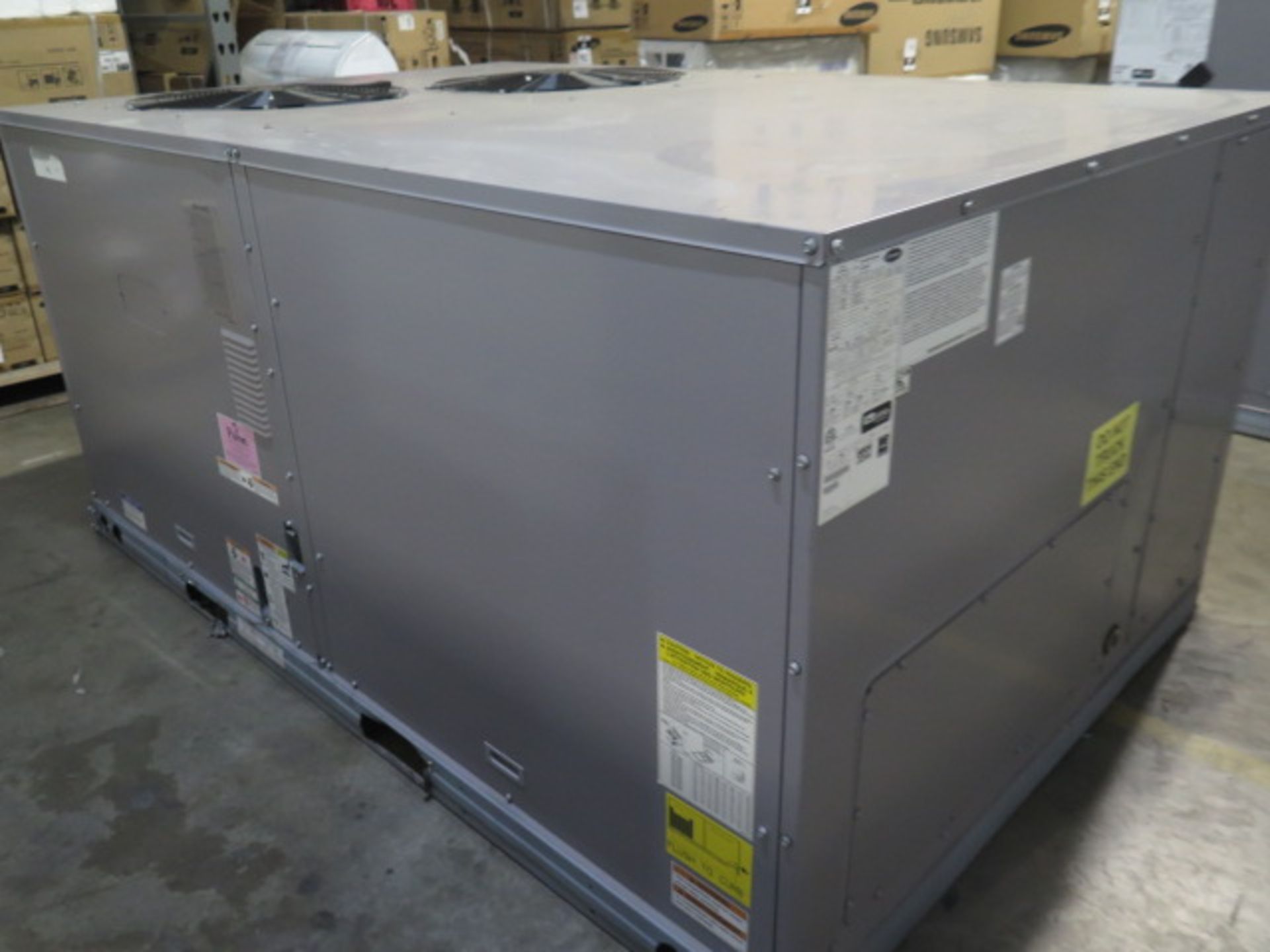 Carrier 48HCDA07A2M6-6U0A0 6 Ton Gas Unit s/n 3015P83019 460V-3PH. (SOLD AS-IS - NO WARRANTY) - Image 3 of 7