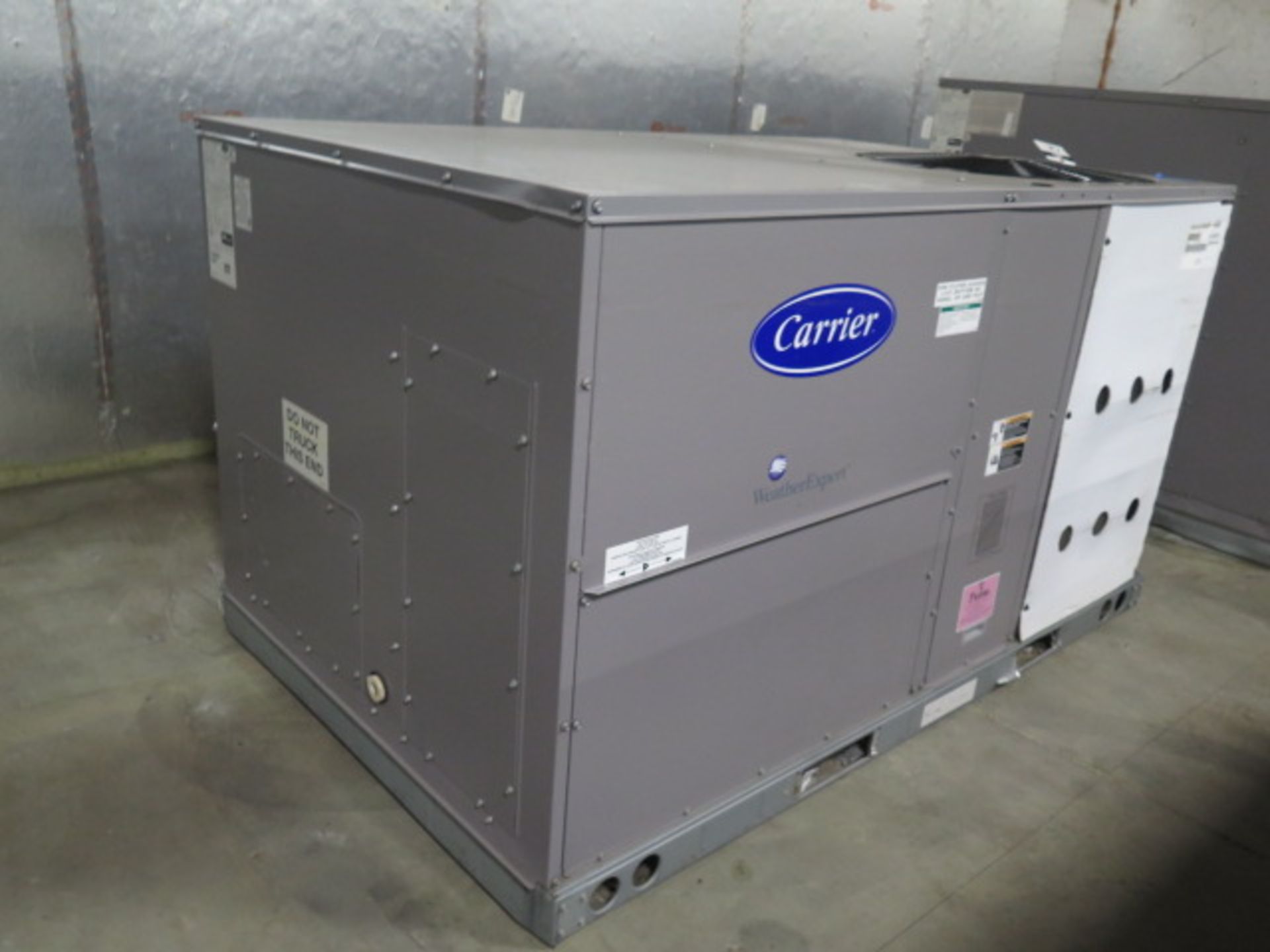 Carrier 48LCD005A2A6-0A0A0 4 Ton Gas Unit s/n 3814C88759 460V-3PH. (SOLD AS-IS - NO WARRANTY) - Image 3 of 7