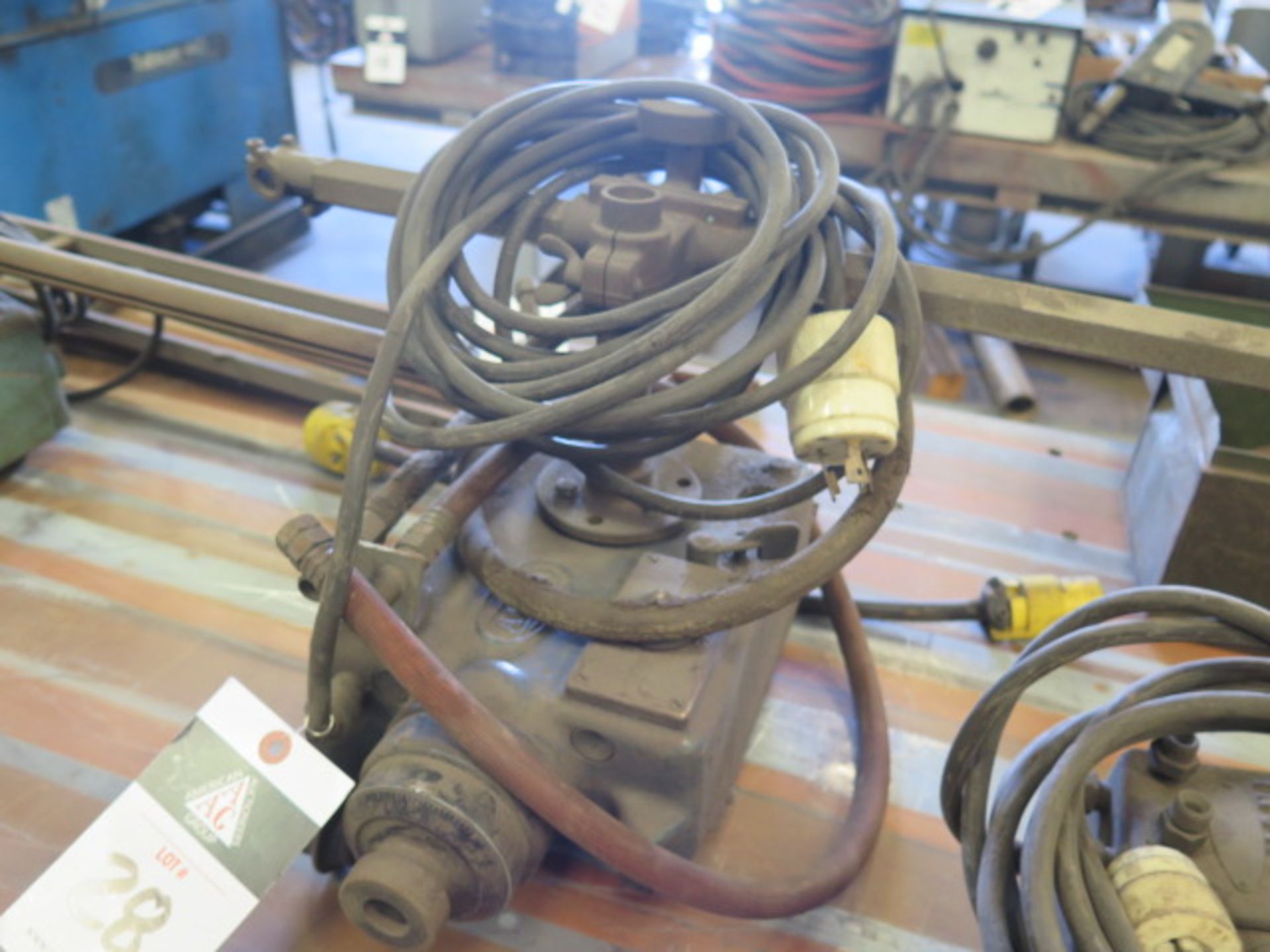 Lee Electric Track Burner (SOLD AS-IS - NO WARRANTY) - Image 2 of 4