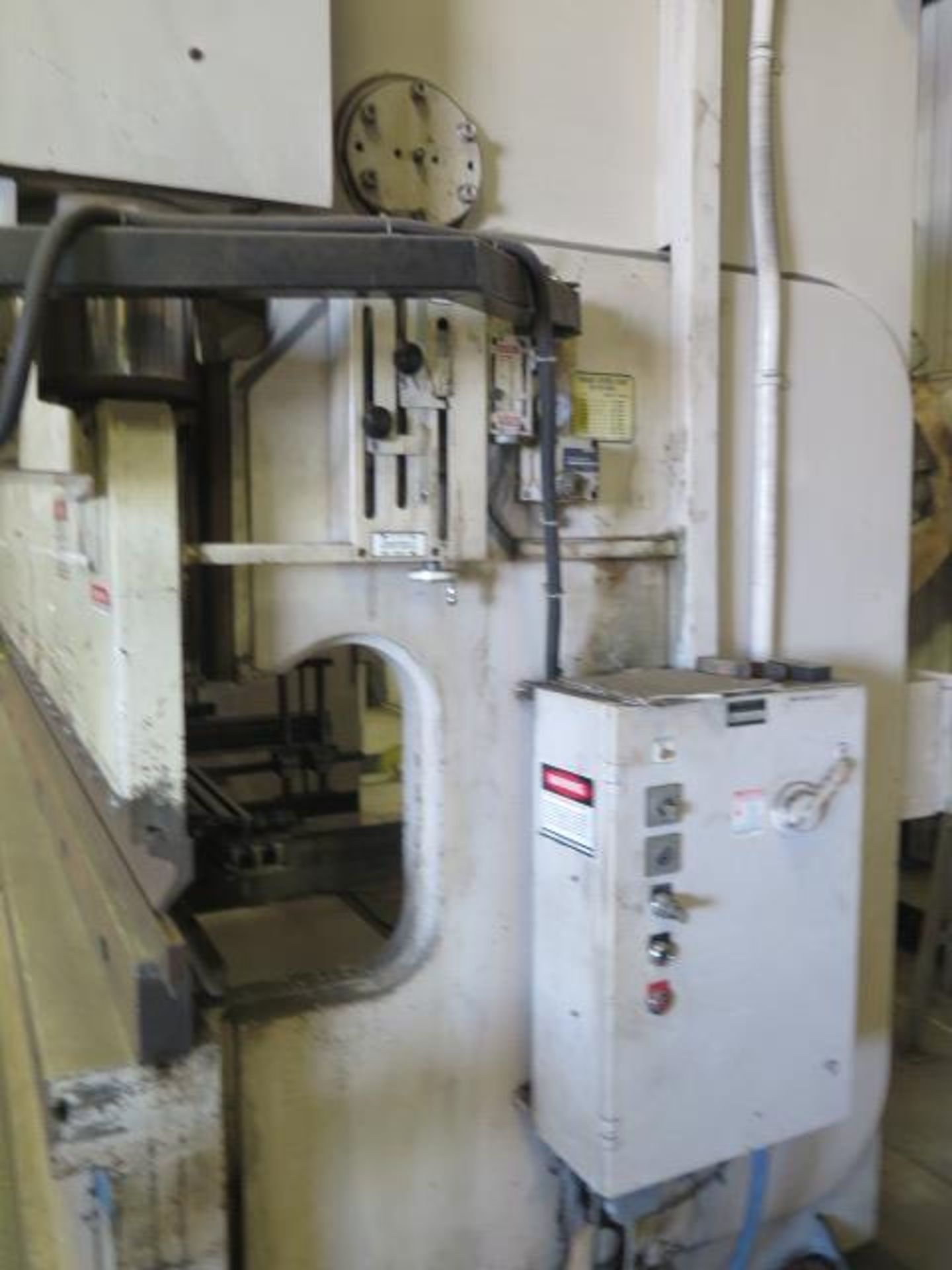 Wysong MHT250-144 250 Ton x 12' CNC Hydr Press Brake s/n MT19-122 w/ Autogauge CNC99, SOLD AS IS - Image 15 of 20