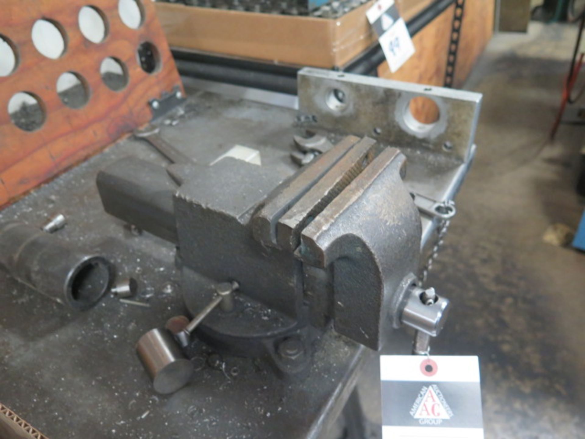 5" Bench Vise w/ Work Bench (SOLD AS-IS - NO WARRANTY) - Image 2 of 2