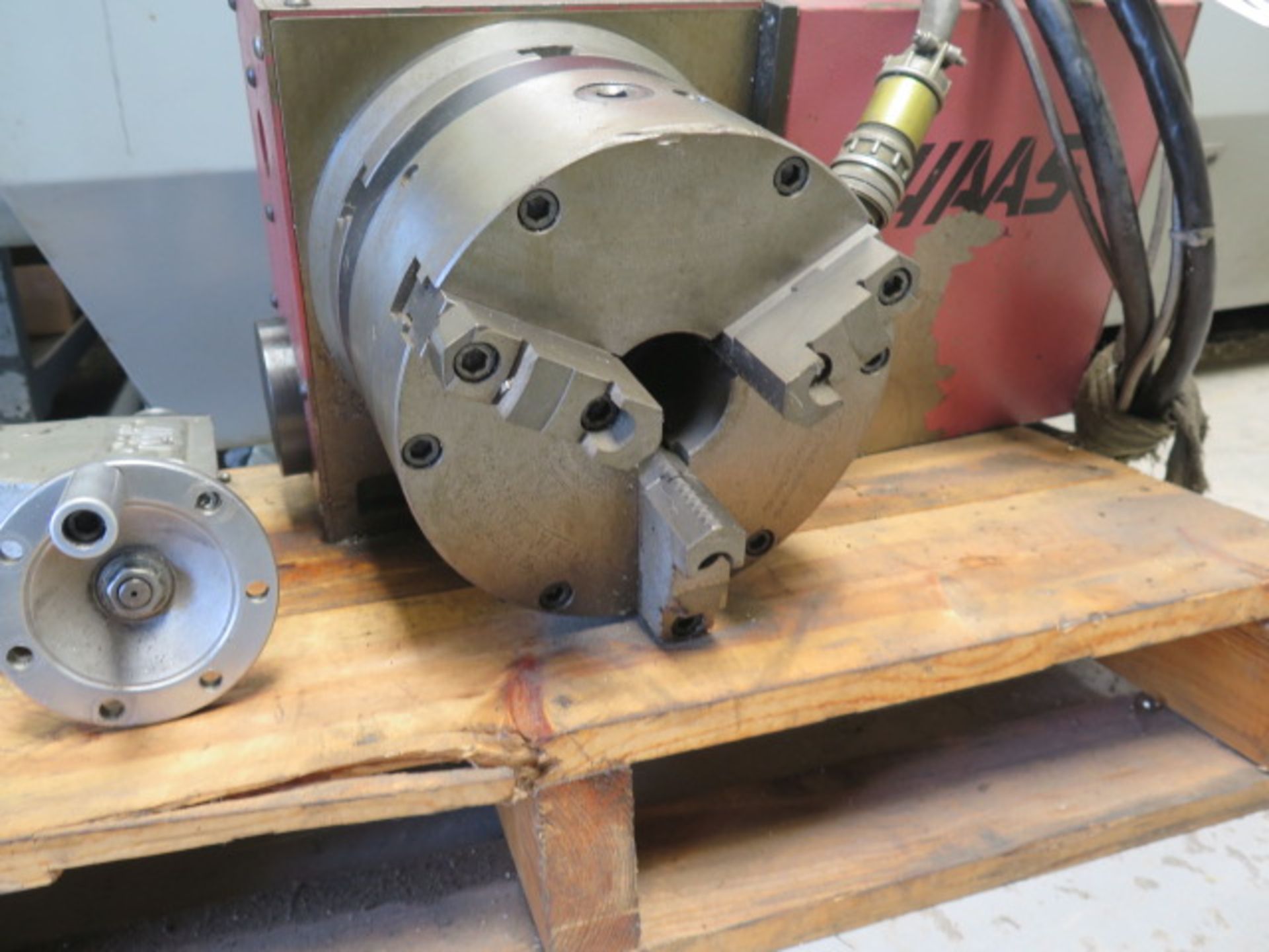 Haas HRT-210 4th Axis 8” Rotary Head w/ 8” 3-Jaw Chuck, Mill Center (SOLD AS-IS - NO WARRANTY) - Image 4 of 7