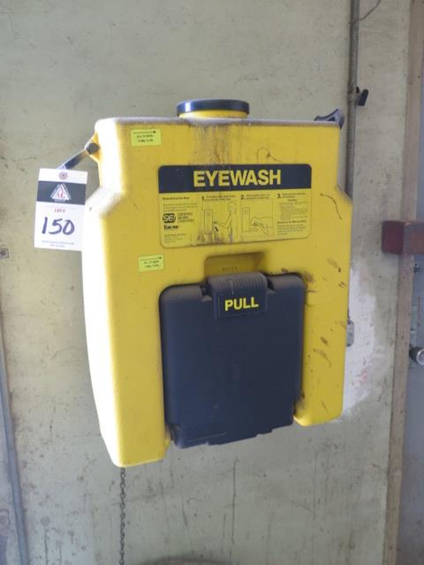 Eye Wash Station (SOLD AS-IS - NO WARRANTY)