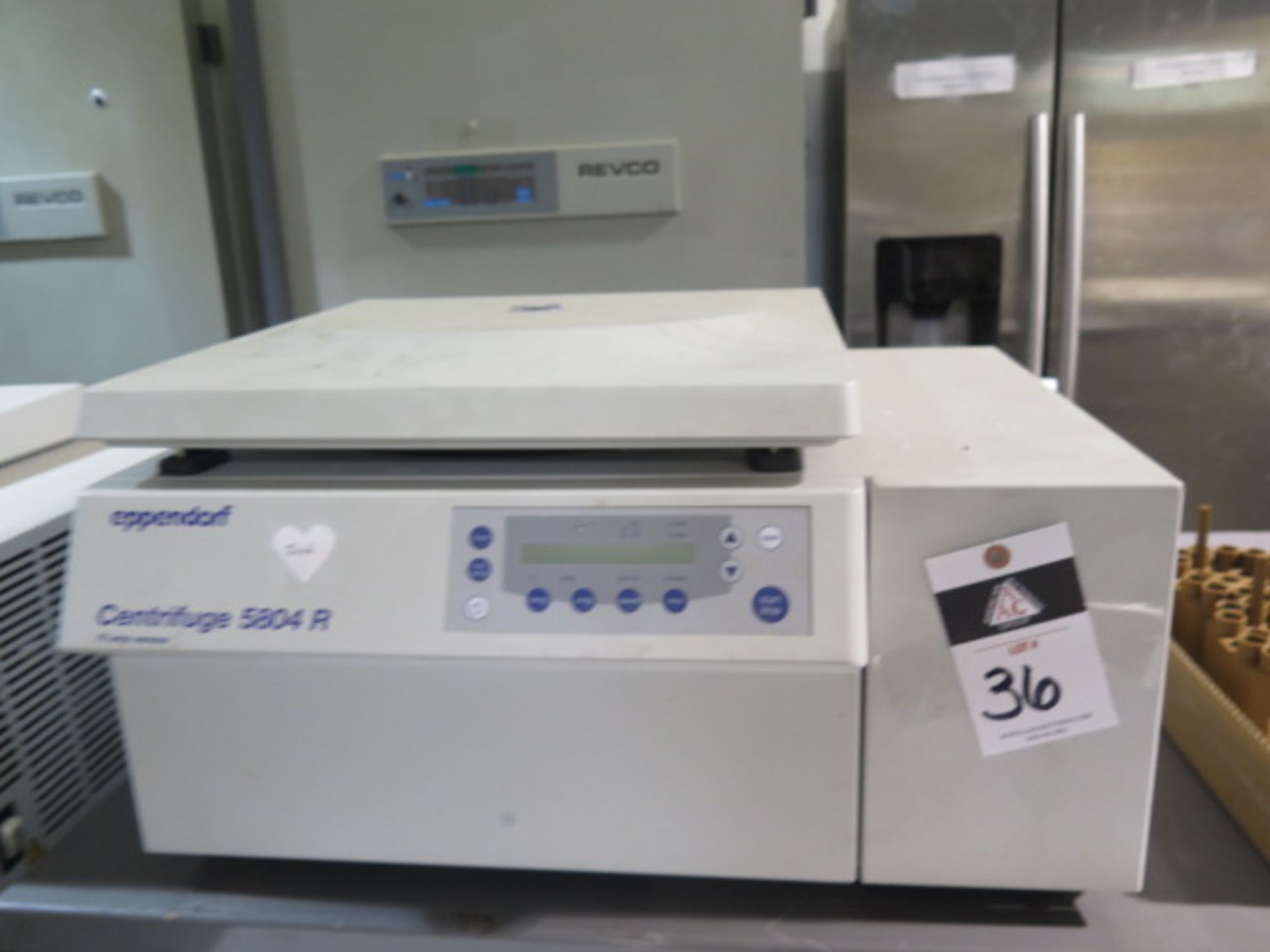 Eppendorf 5804R Centrifuge (SOLD AS-IS - NO WARRANTY)