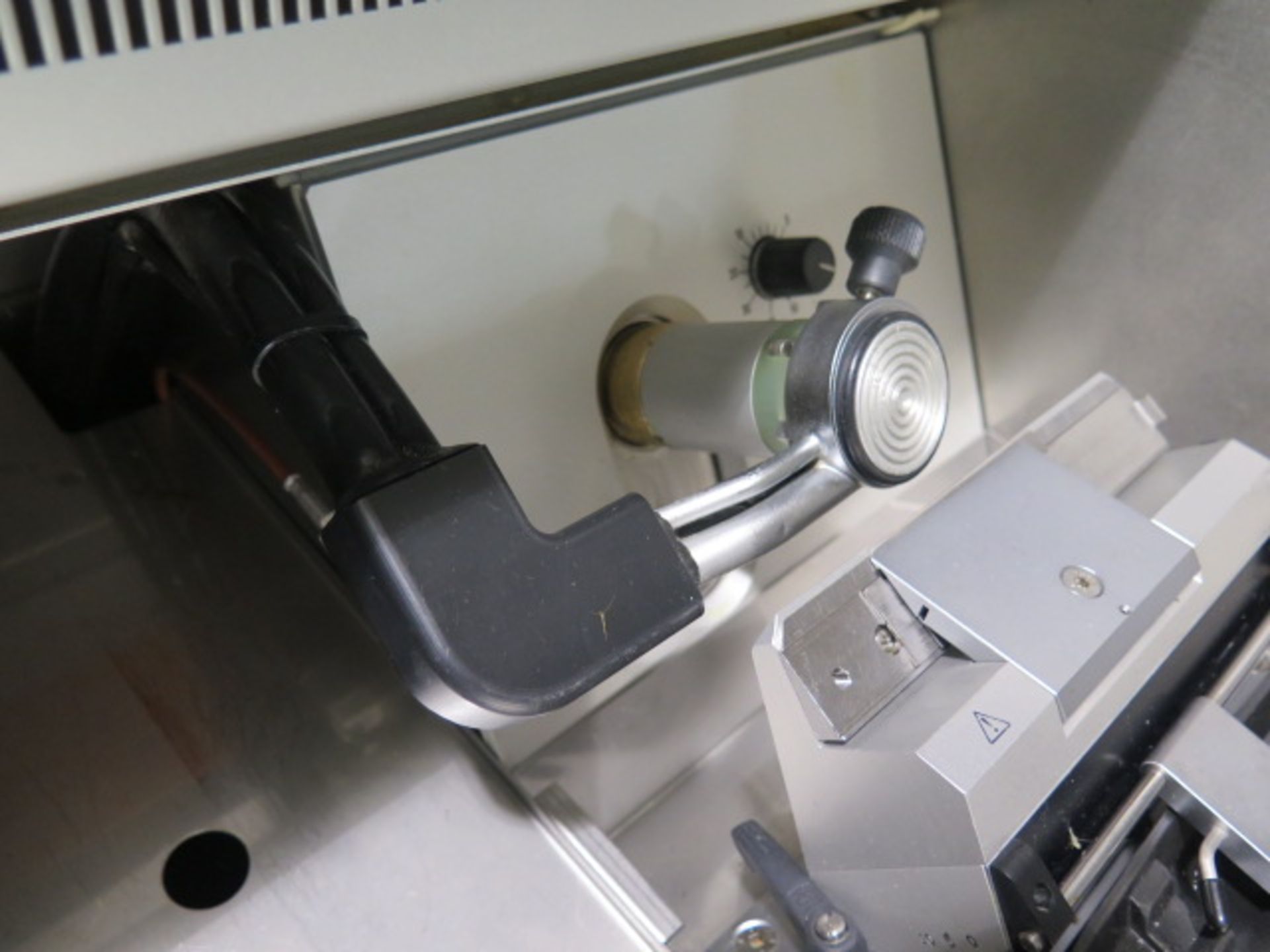 Leica CM1900-6-1 Refrigerated Microtome (SOLD AS-IS - NO WARRANTY) - Image 7 of 10