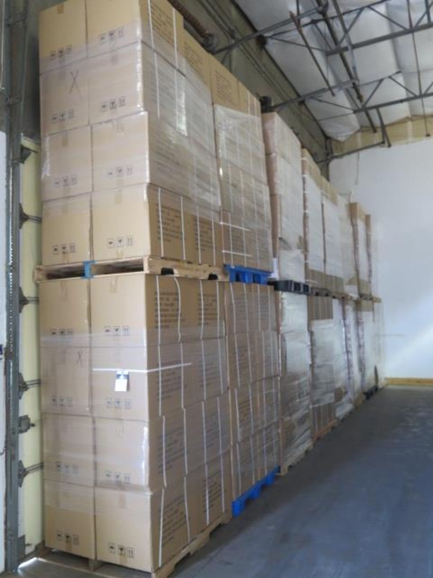 4 oz Brown 24-400 Plastic Bottles (16-Pallets) (Approx 135,000 Bottles) (SOLD AS-IS - NO WARRANTY)