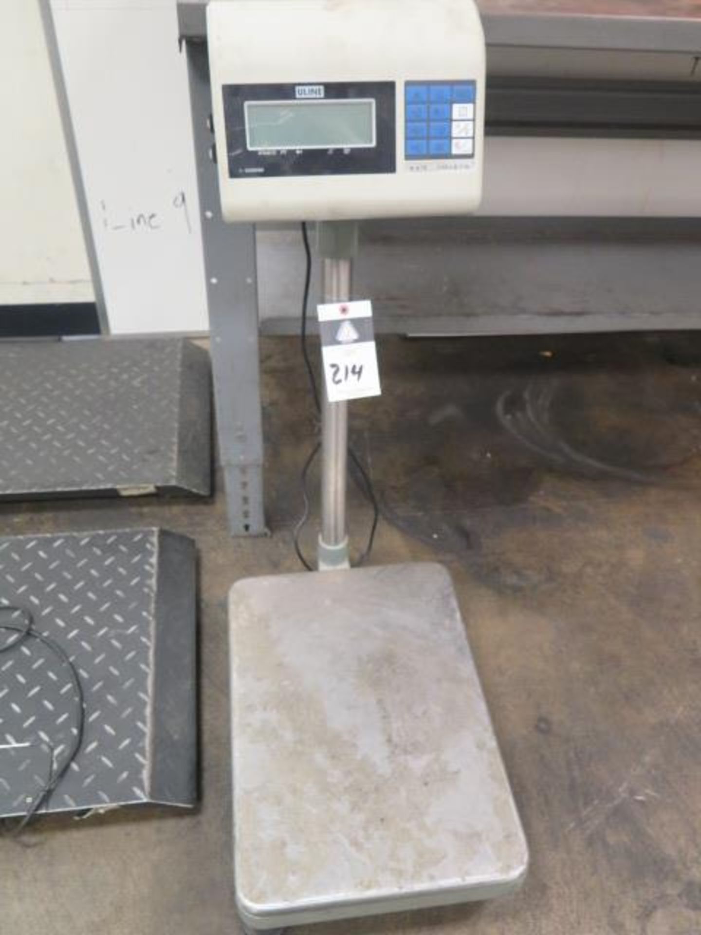 Uline H-670 330 Lb Cap Digital Scale (SOLD AS-IS - NO WARRANTY)