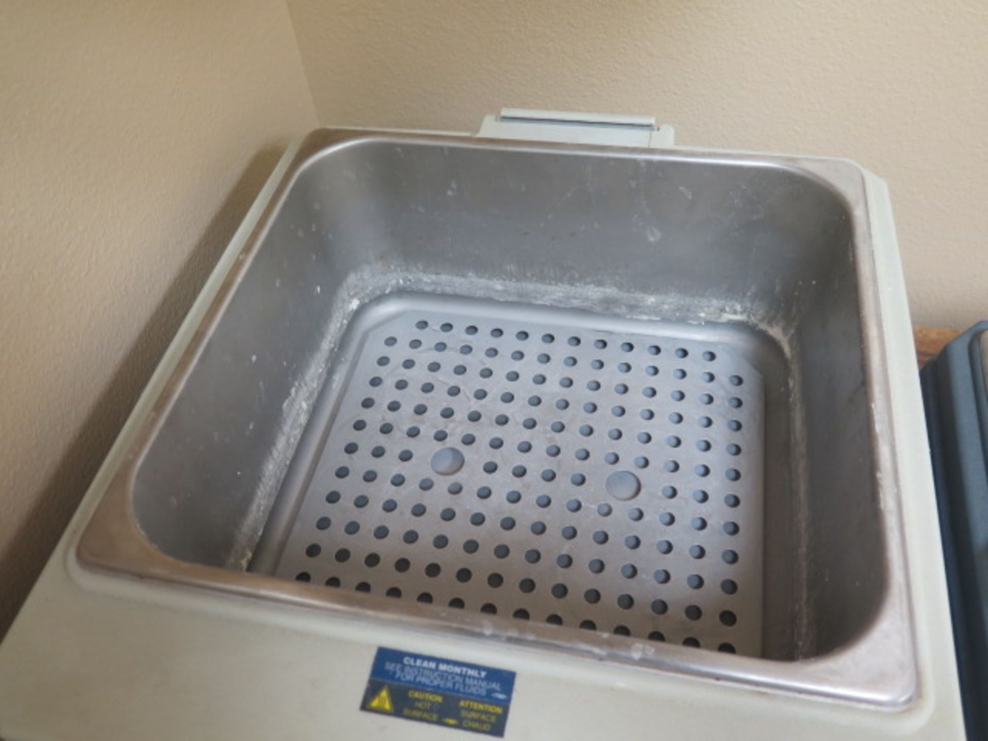 Fisher Scientific mdl. 2320 Isotemp Water Bath (SOLD AS-IS - NO WARRANTY) - Image 3 of 5