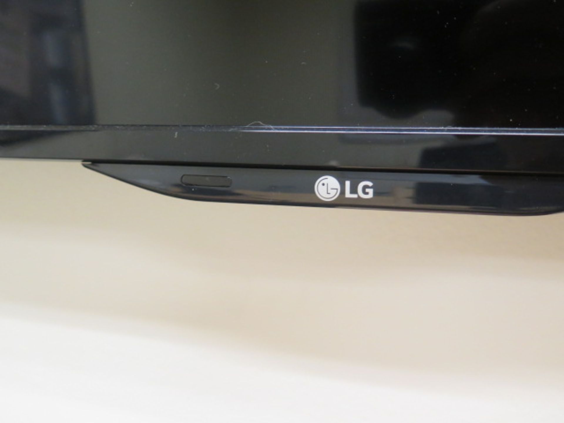 LG TV (SOLD AS-IS - NO WARRANTY) - Image 3 of 3