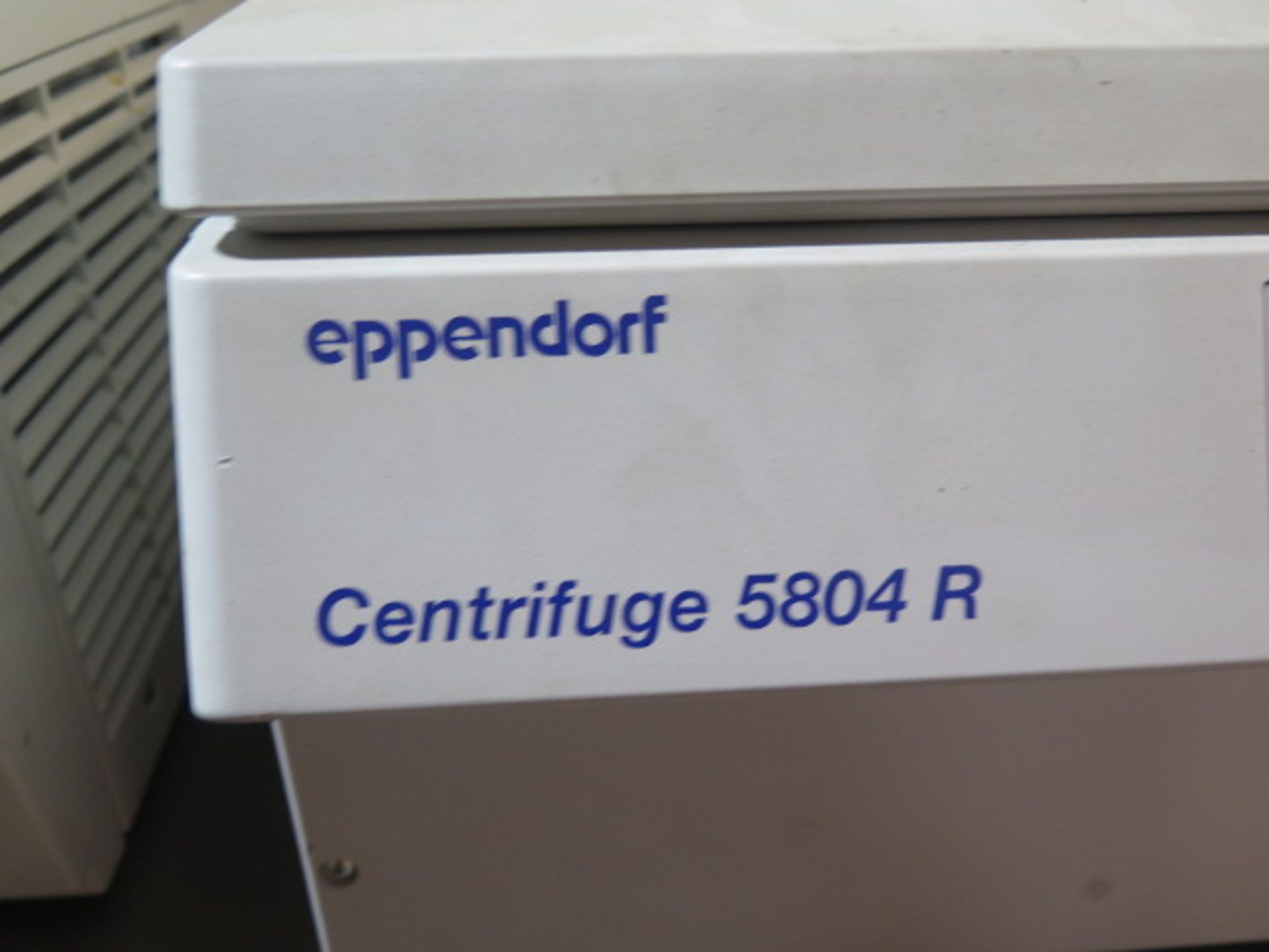 Eppendorf 5804R Centrifuge (SOLD AS-IS - NO WARRANTY) - Image 6 of 7