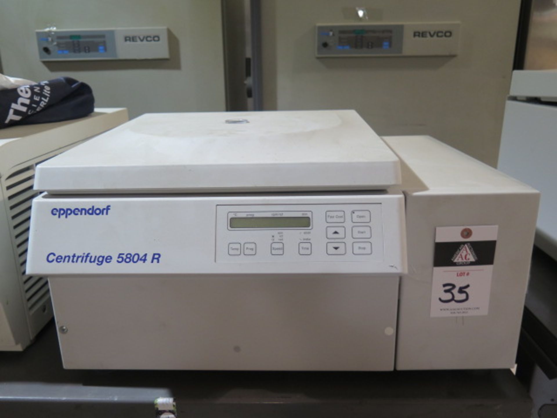 Eppendorf 5804R Centrifuge (SOLD AS-IS - NO WARRANTY)