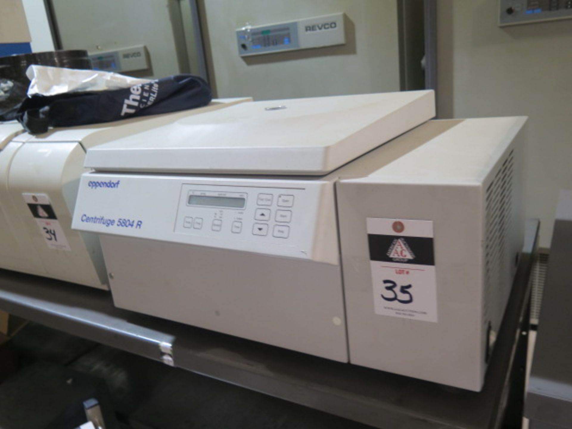 Eppendorf 5804R Centrifuge (SOLD AS-IS - NO WARRANTY) - Image 2 of 7