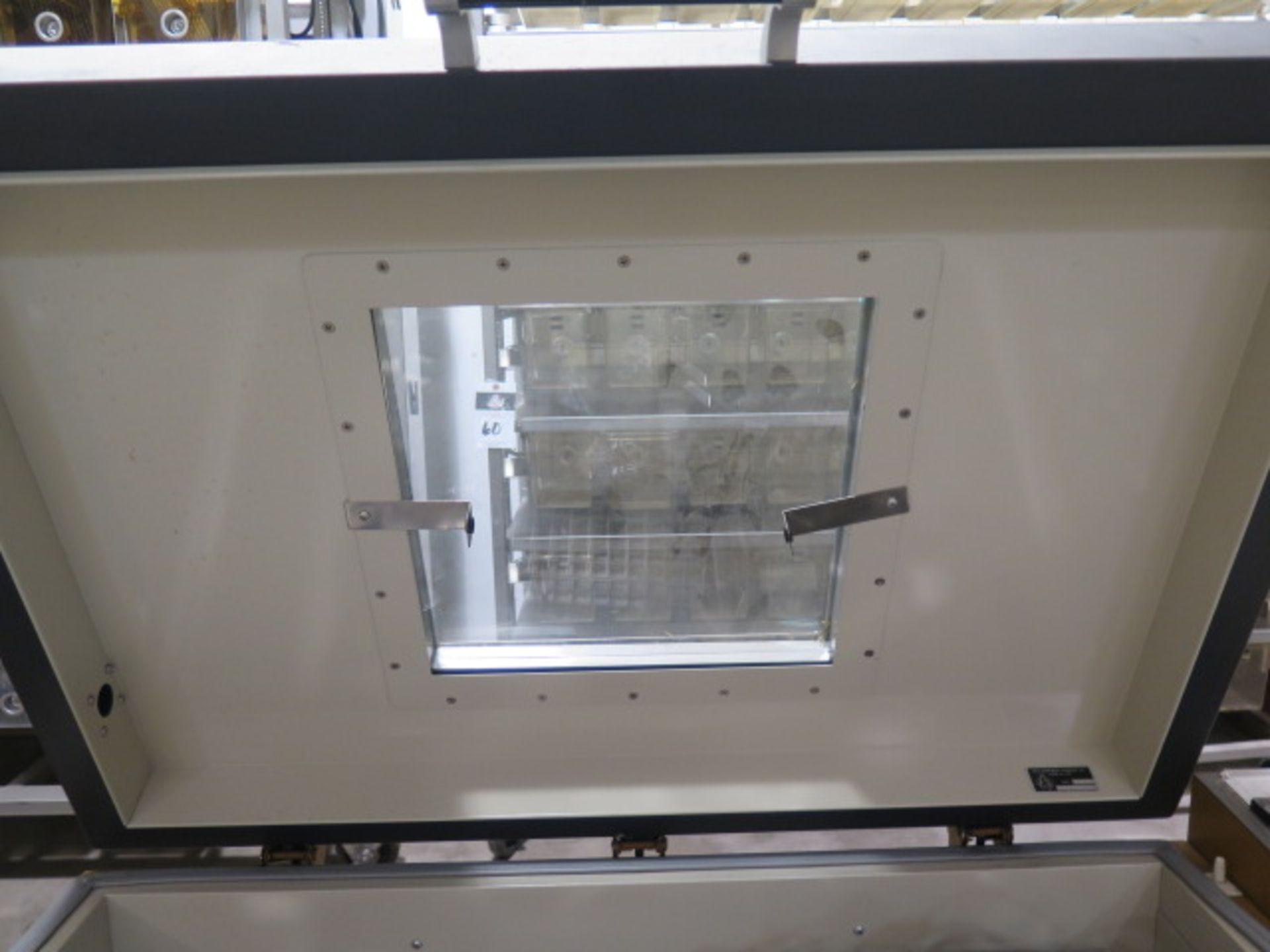 New Brunswick series 25 Incubator Shaker (SOLD AS-IS - NO WARRANTY) - Image 4 of 13