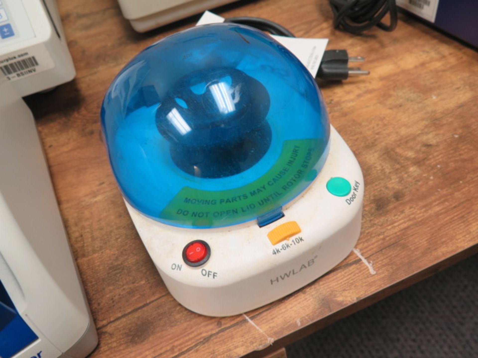 HWLAB Mini Centrifuge (SOLD AS-IS - NO WARRANTY) - Image 2 of 5