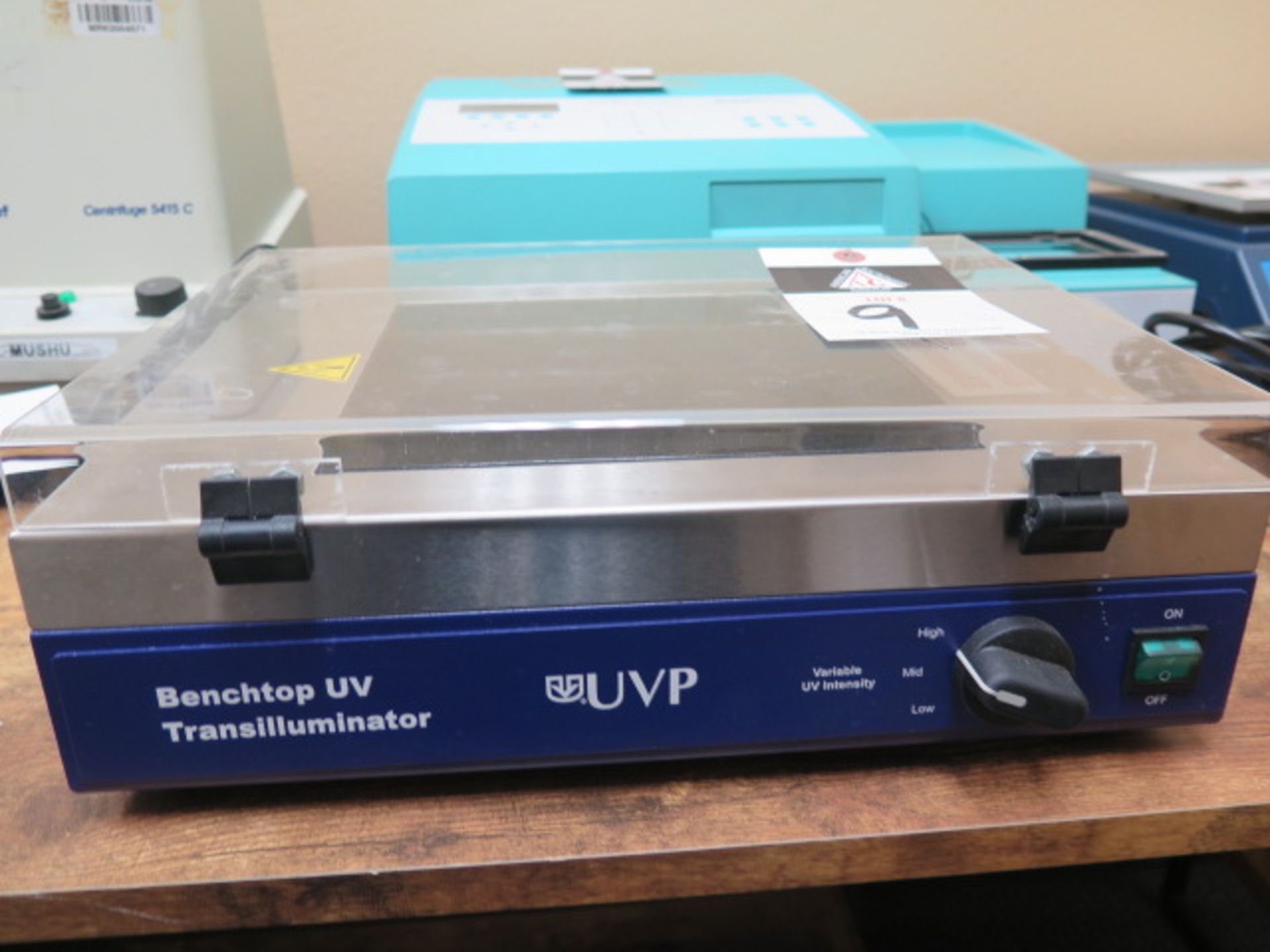 UVP Benchtop UV Transilluminator (SOLD AS-IS - NO WARRANTY) - Image 2 of 6