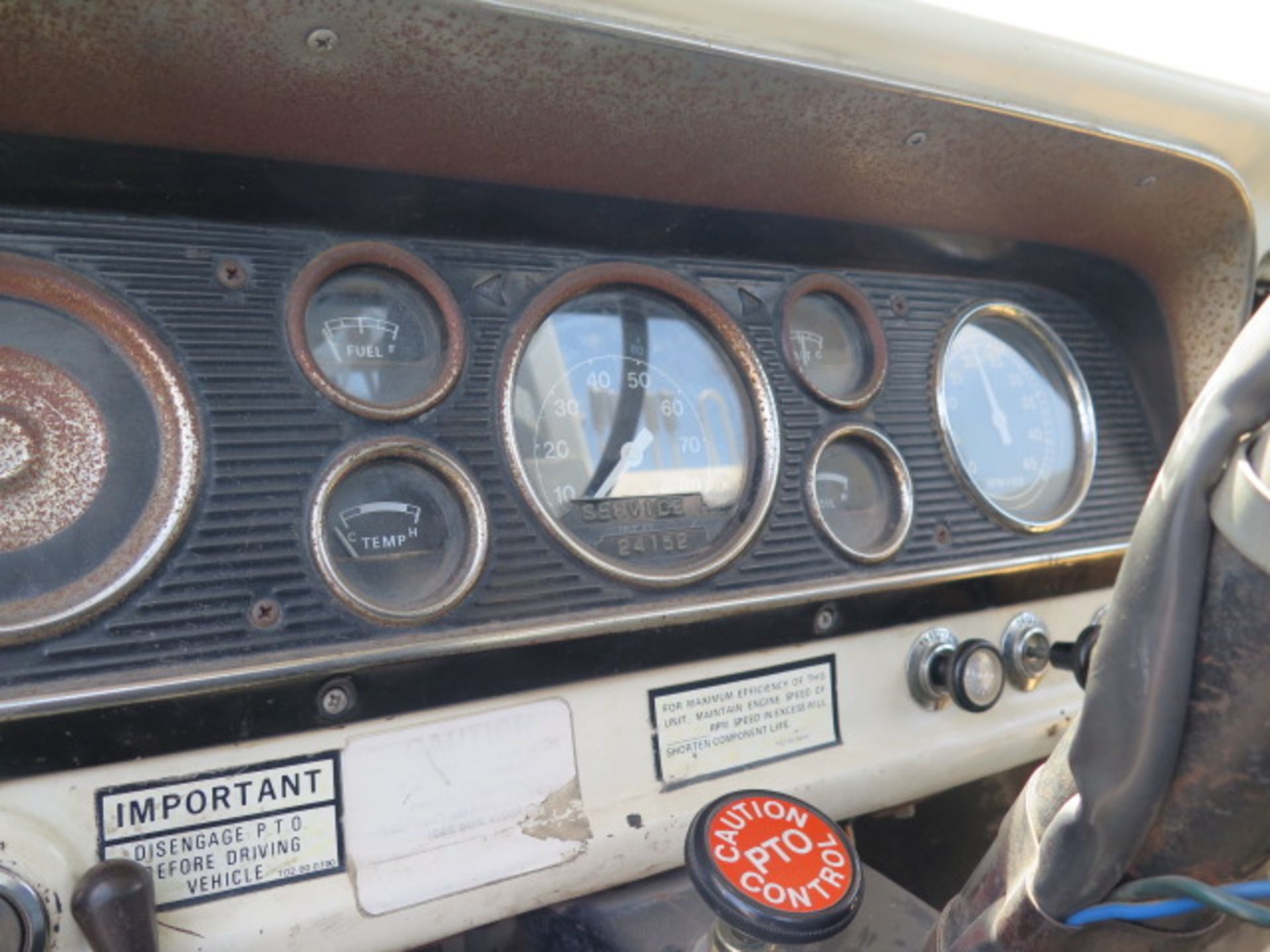 1979 Ford F800 Boom Truck, w/ 370-4V GAS, 5-Speed Manual Trans, Pitman HL-800, SOLD AS IS - Image 16 of 20