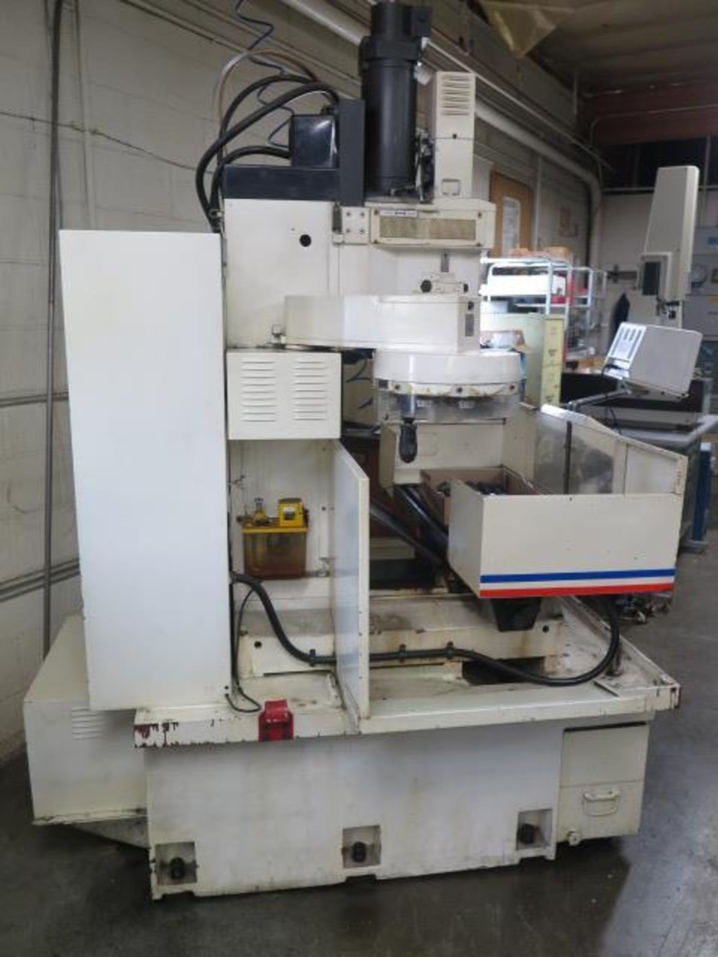 Dyna Myte 4400 CNC VMC w/ Dyna 44M Controls, 10-Station ATC, CAT-30 Taper, SOLD AS IS - Image 10 of 14