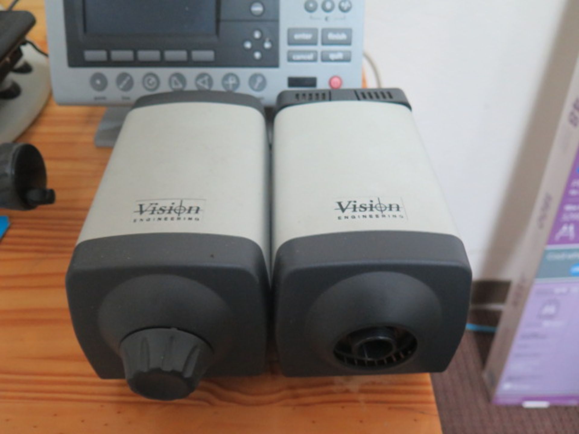 Vision Kestrel “Dynascope” Video measuring Scope w/ Quadra-Chek 200 Programmable DRO, SOLD AS IS - Image 9 of 10