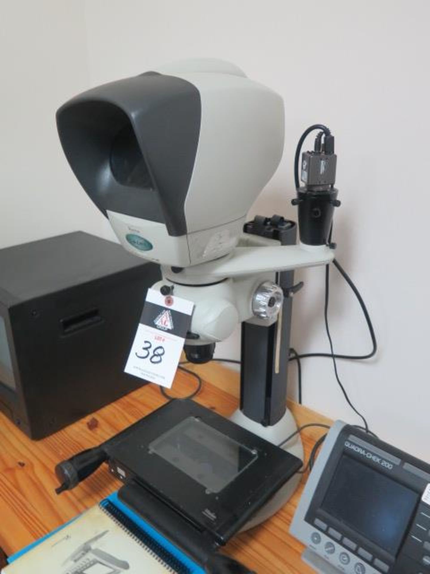 Vision Kestrel “Dynascope” Video measuring Scope w/ Quadra-Chek 200 Programmable DRO, SOLD AS IS - Image 2 of 10