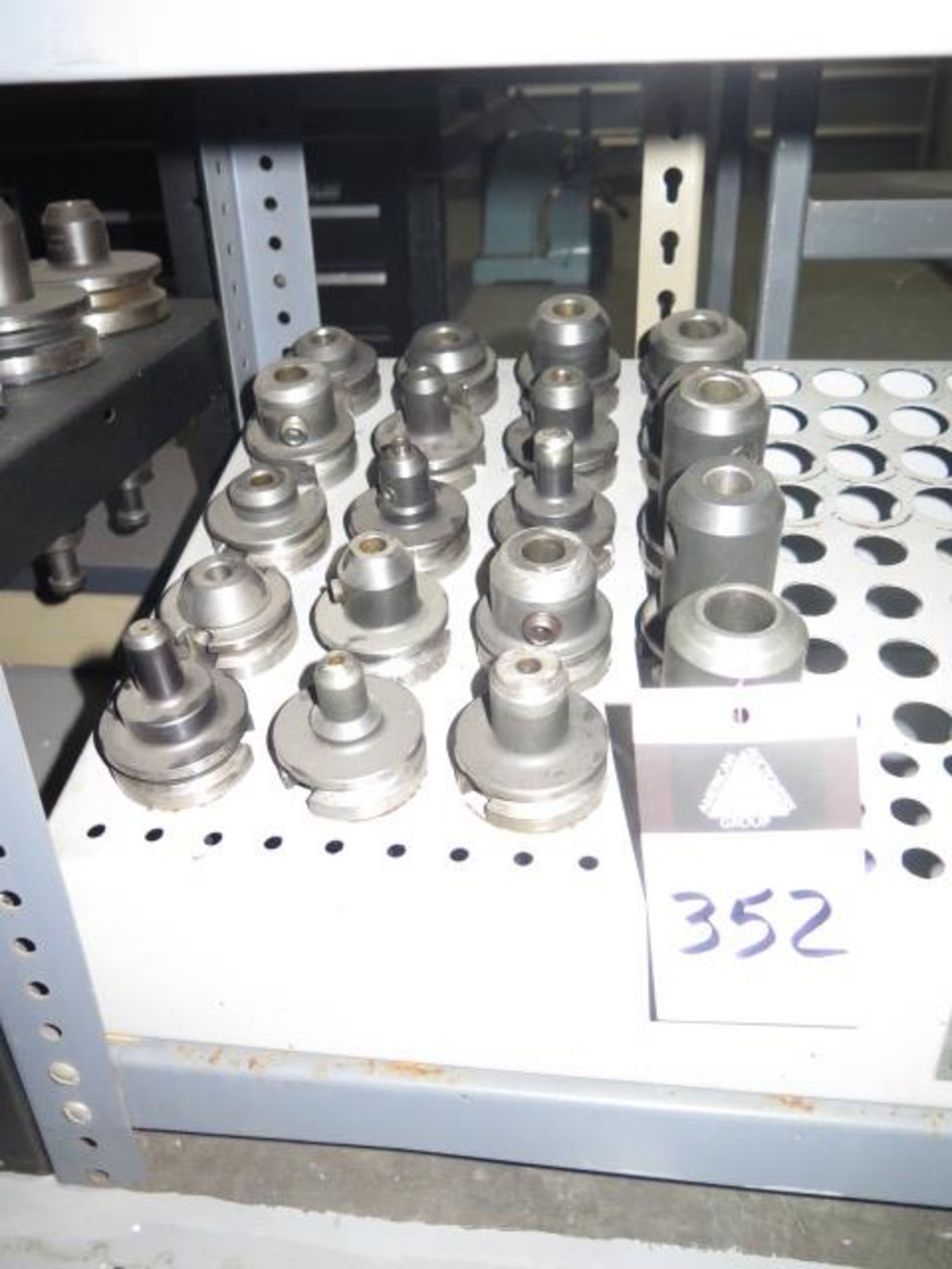 BT-40 Taper Tooling (20) (SOLD AS-IS - NO WARRANTY)