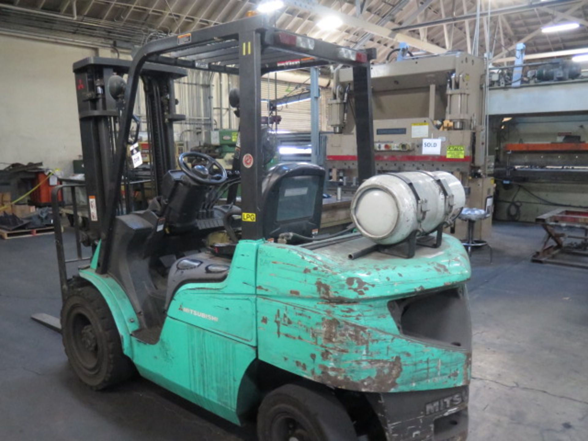 Mitsubishi FG30N 6000 Lb Cap LPG Forklift s/n AF13F10504 w/ 2-Stage Mast, Side Shift, SOLD AS IS - Image 2 of 14