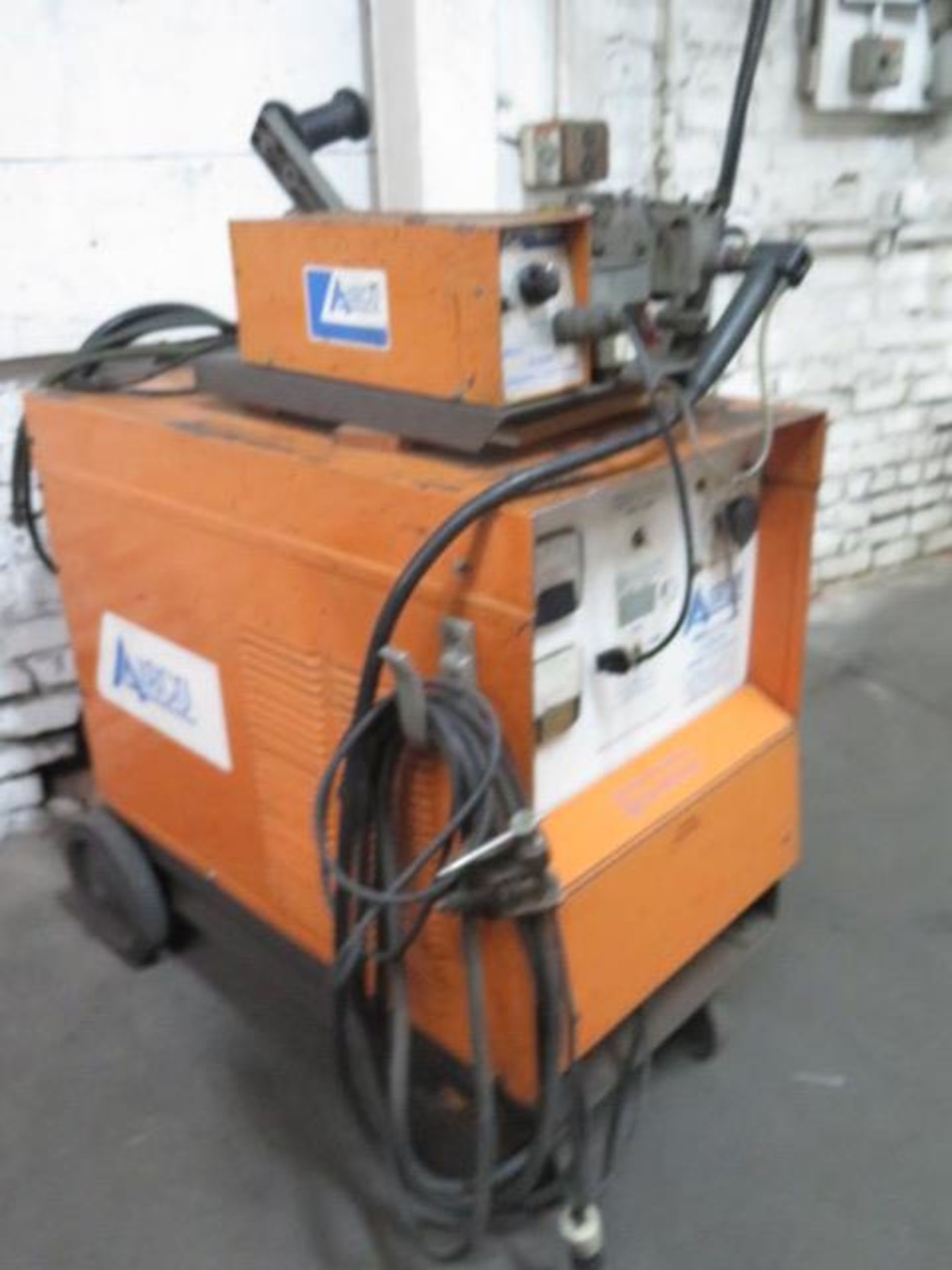 Airco CV-600 FC-Dip Arc Welding Power Source w/ Miller 60 Series Wire Feeder (SOLD AS-IS - NO - Image 3 of 10