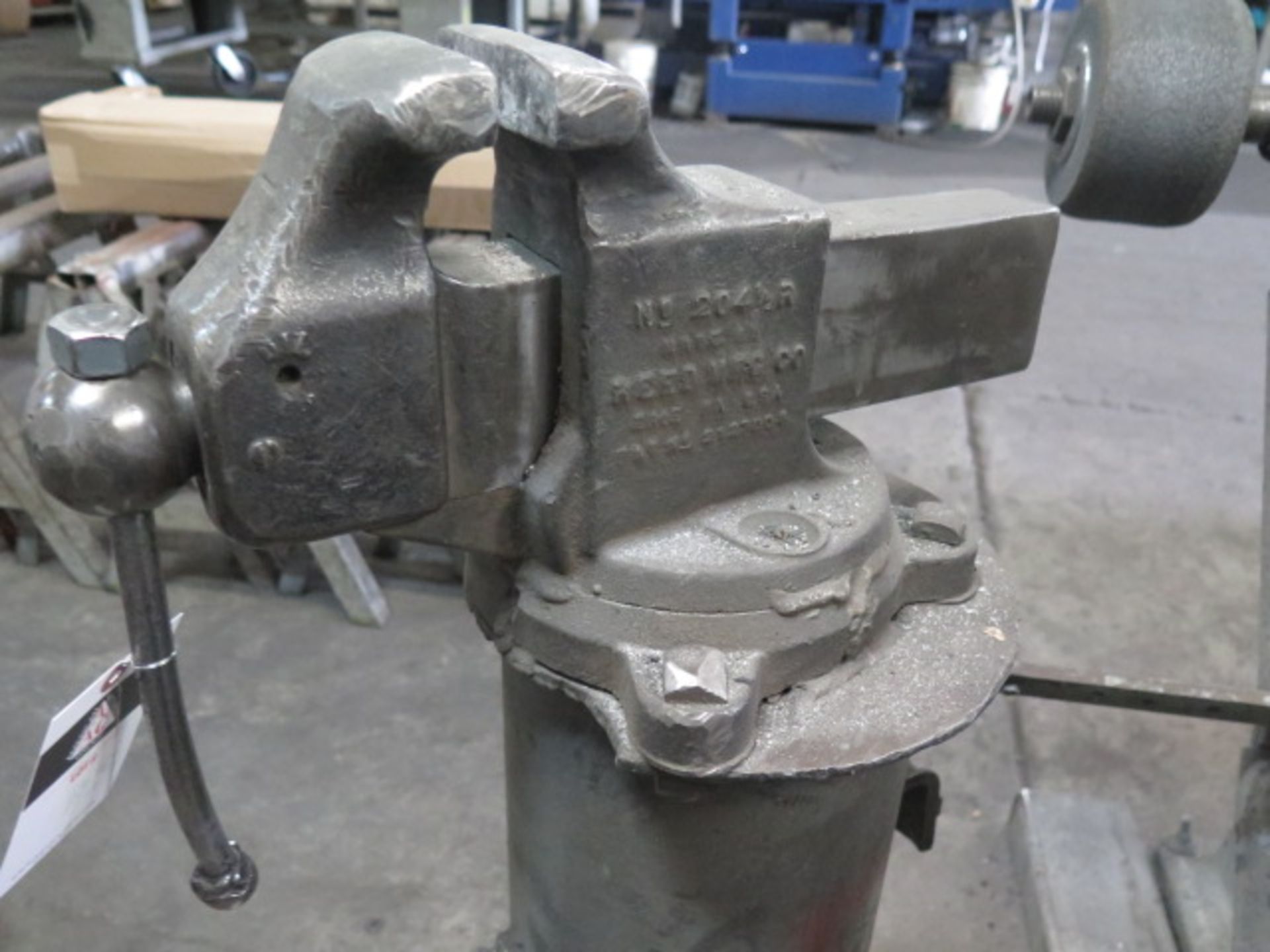 Pedestal Mounted Vise (SOLD AS-IS - NO WARRANTY) - Image 3 of 5