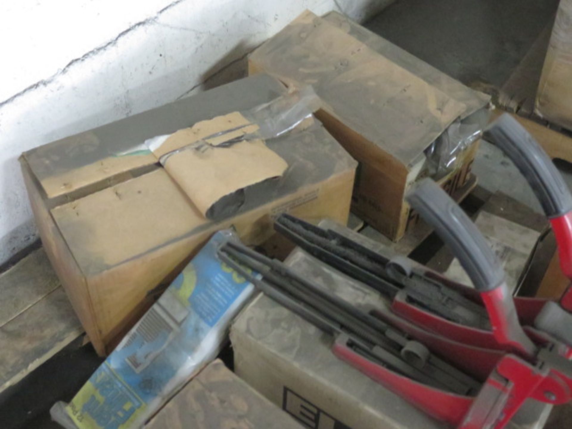 Hand Box Staplers w/ Cartons of Staples (SOLD AS-IS - NO WARRANTY) - Image 3 of 4