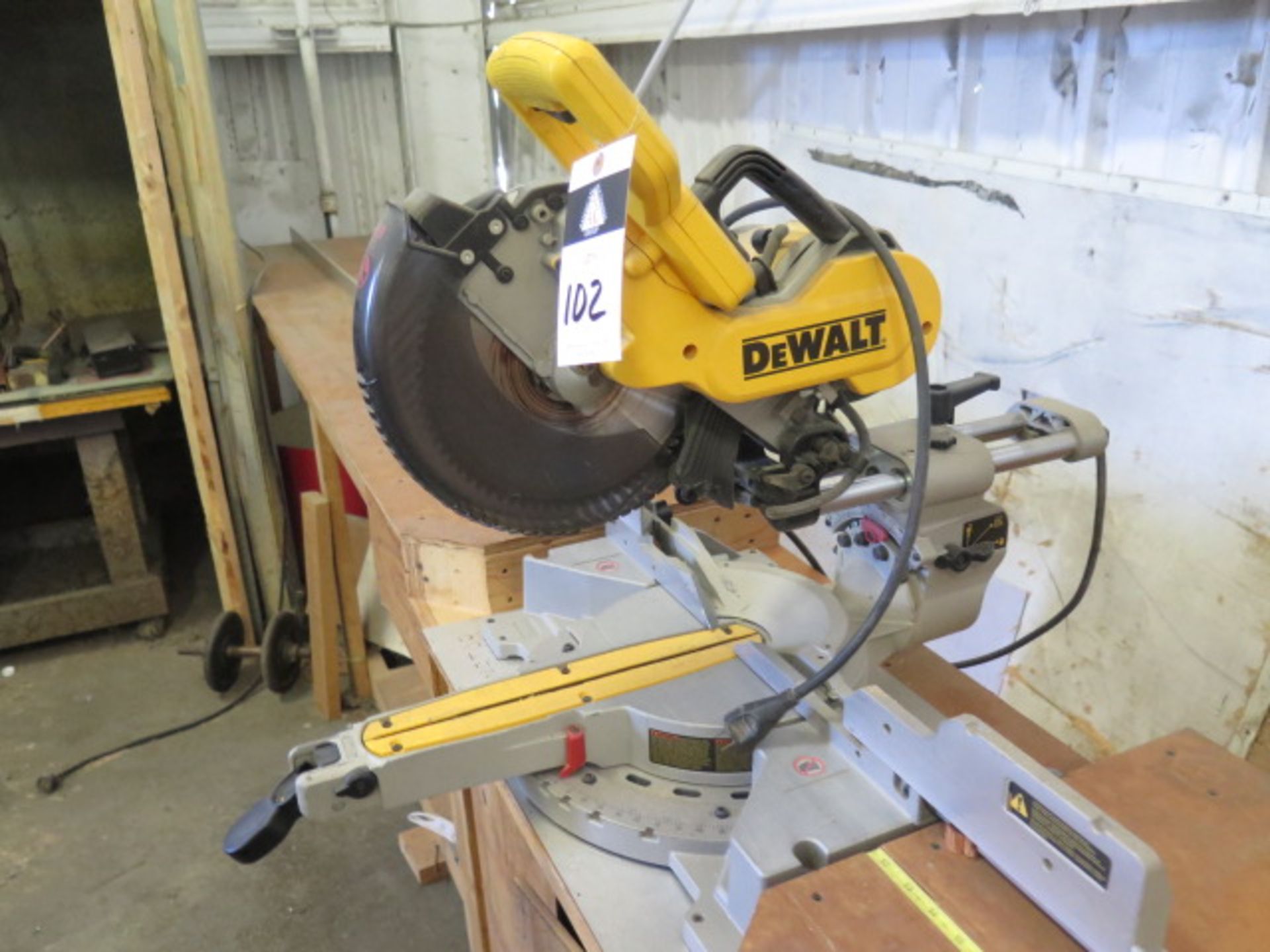 DeWalt Compound Miter Saw w/ Table (SOLD AS-IS - NO WARRANTY) - Image 4 of 10