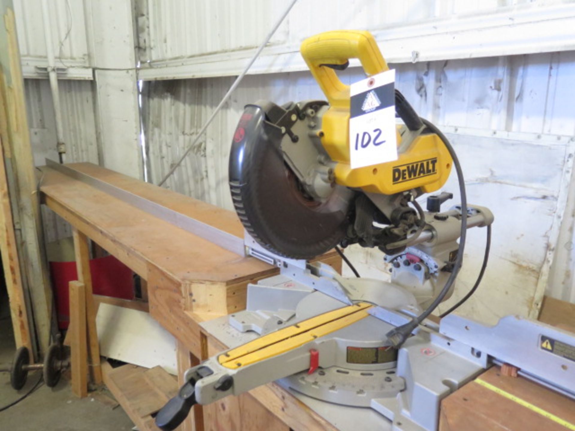 DeWalt Compound Miter Saw w/ Table (SOLD AS-IS - NO WARRANTY) - Image 3 of 10