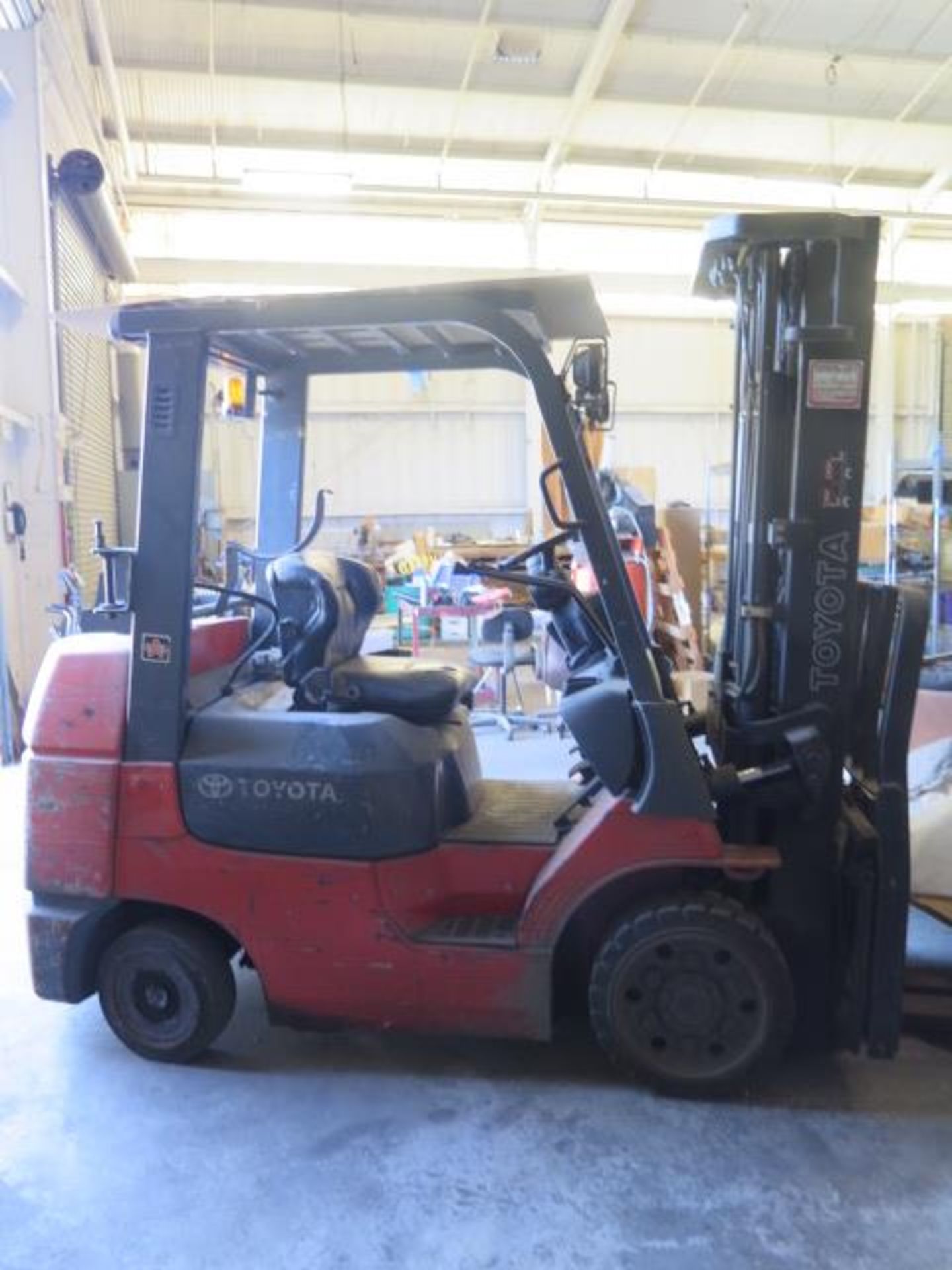 Toyota 7FGCU30 4750 Lb Cap LPG Forklift s/n 60080 w/ 3-Stage Mast, 188” Lift, Side Shift, SOLD AS IS - Image 4 of 13