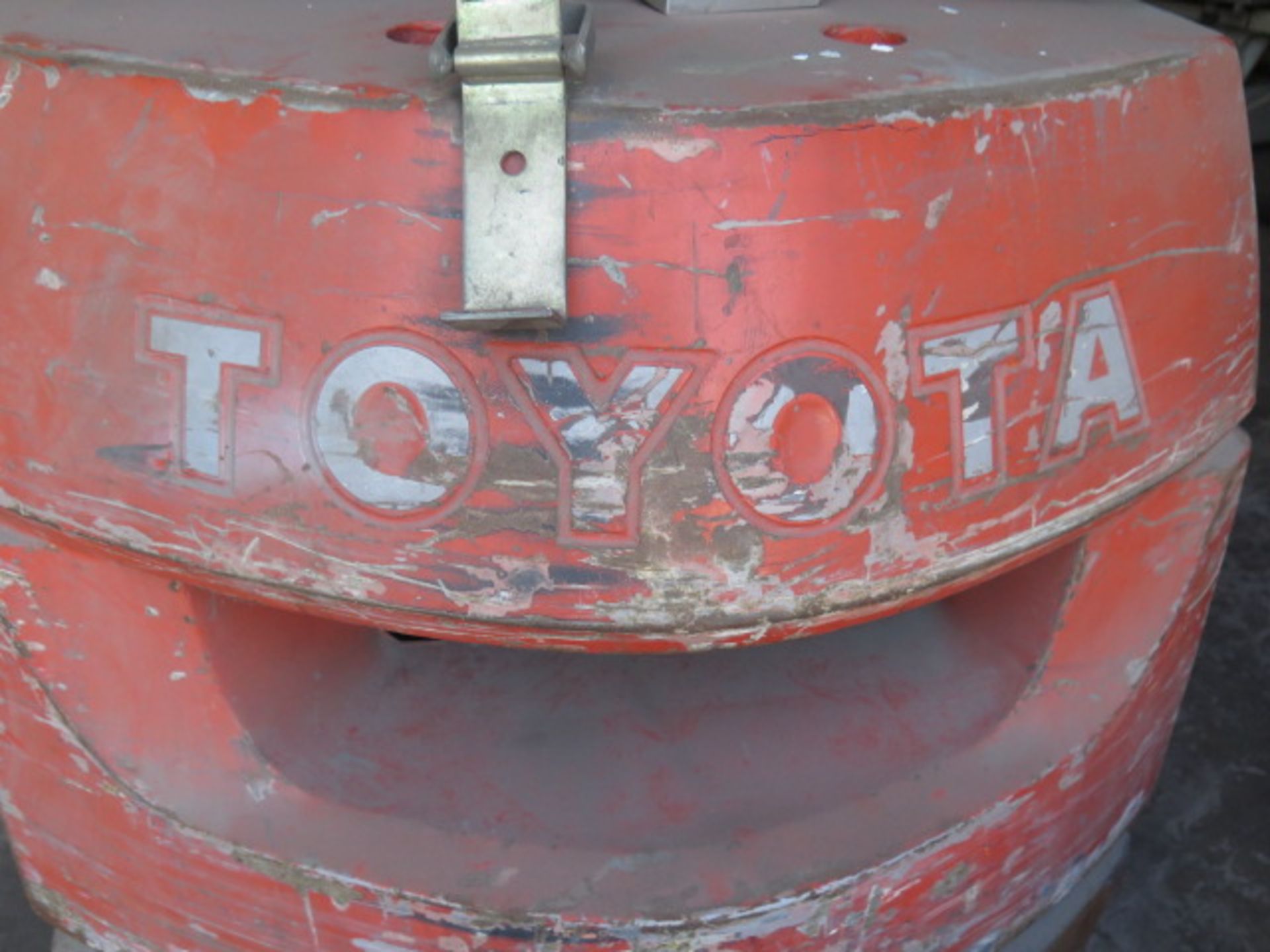 Toyota 7FGCU30 4750 Lb Cap LPG Forklift s/n 60080 w/ 3-Stage Mast, 188” Lift, Side Shift, SOLD AS IS - Image 3 of 13