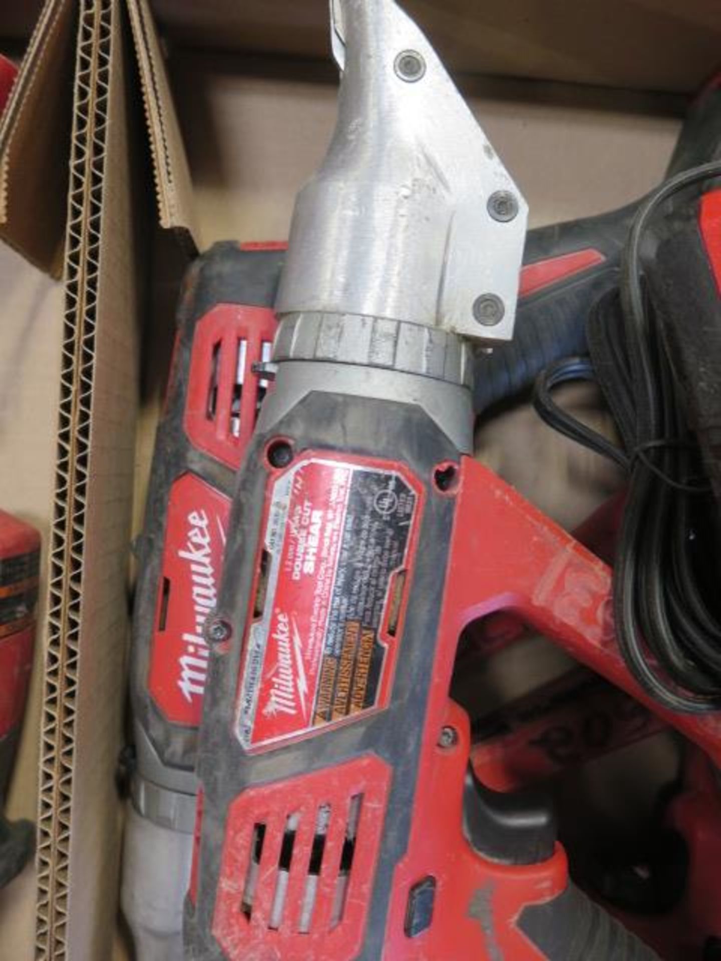 Milwaukee 18 Volt 16GA Double Cut Shears (2) (SOLD AS-IS - NO WARRANTY) - Image 3 of 5