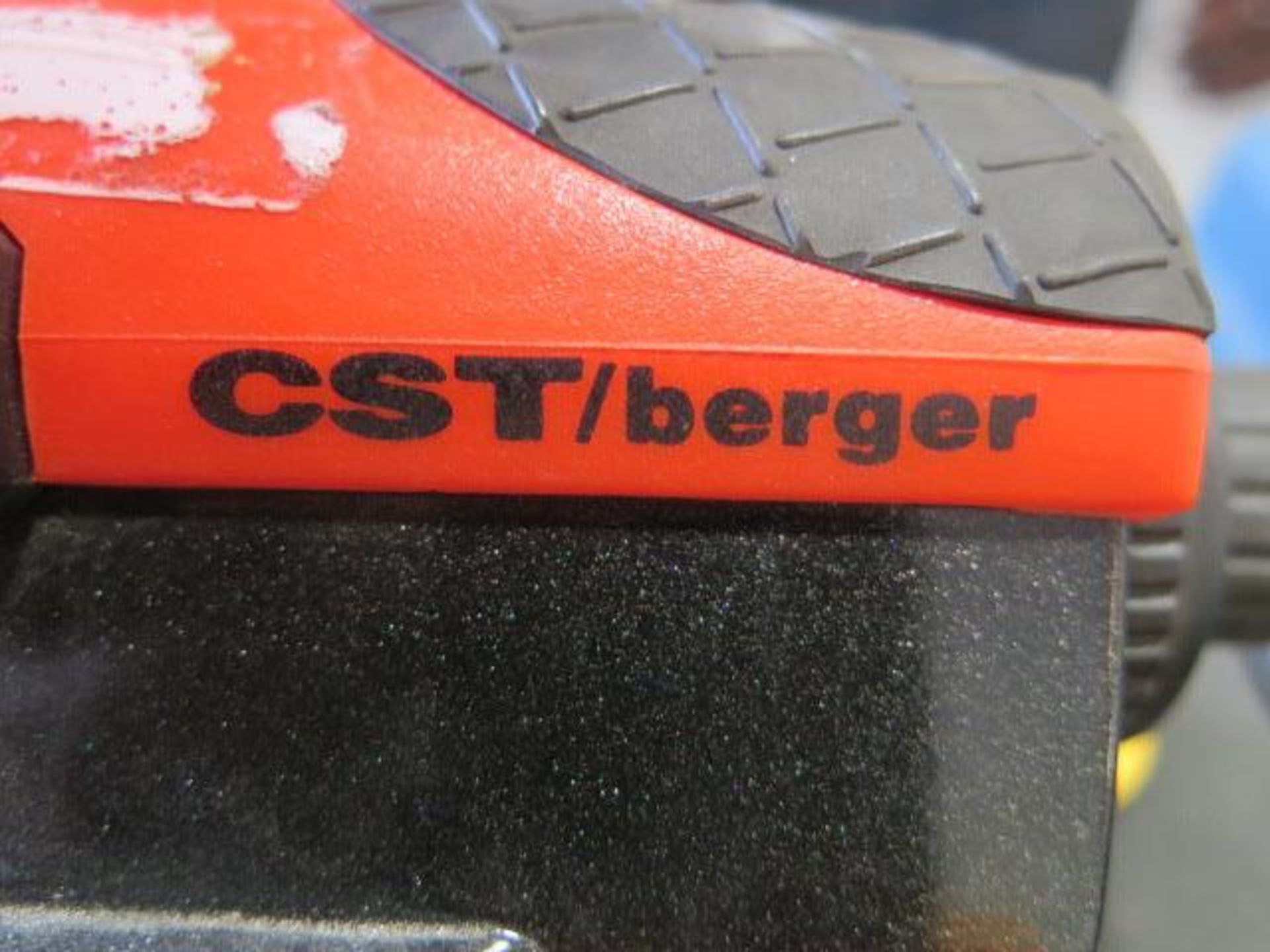 CST / Berger 22X Automatic Level w/ Tripod (SOLD AS-IS - NO WARRANTY) - Image 6 of 6