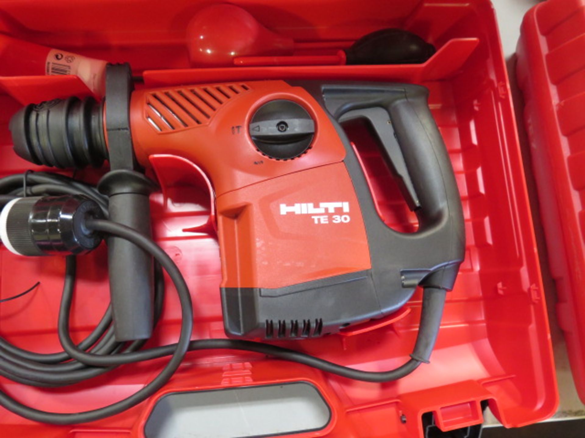 Hilti TE30 Hammer Drill (NEW) (SOLD AS-IS - NO WARRANTY) - Image 5 of 7