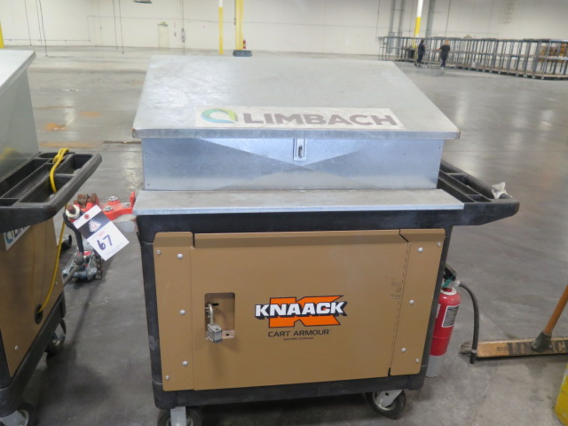 Knaack "Cart Armour" Job Cart w/ Top Box and Ridgid Pipe Vise (SOLD AS-IS - NO WARRANTY)