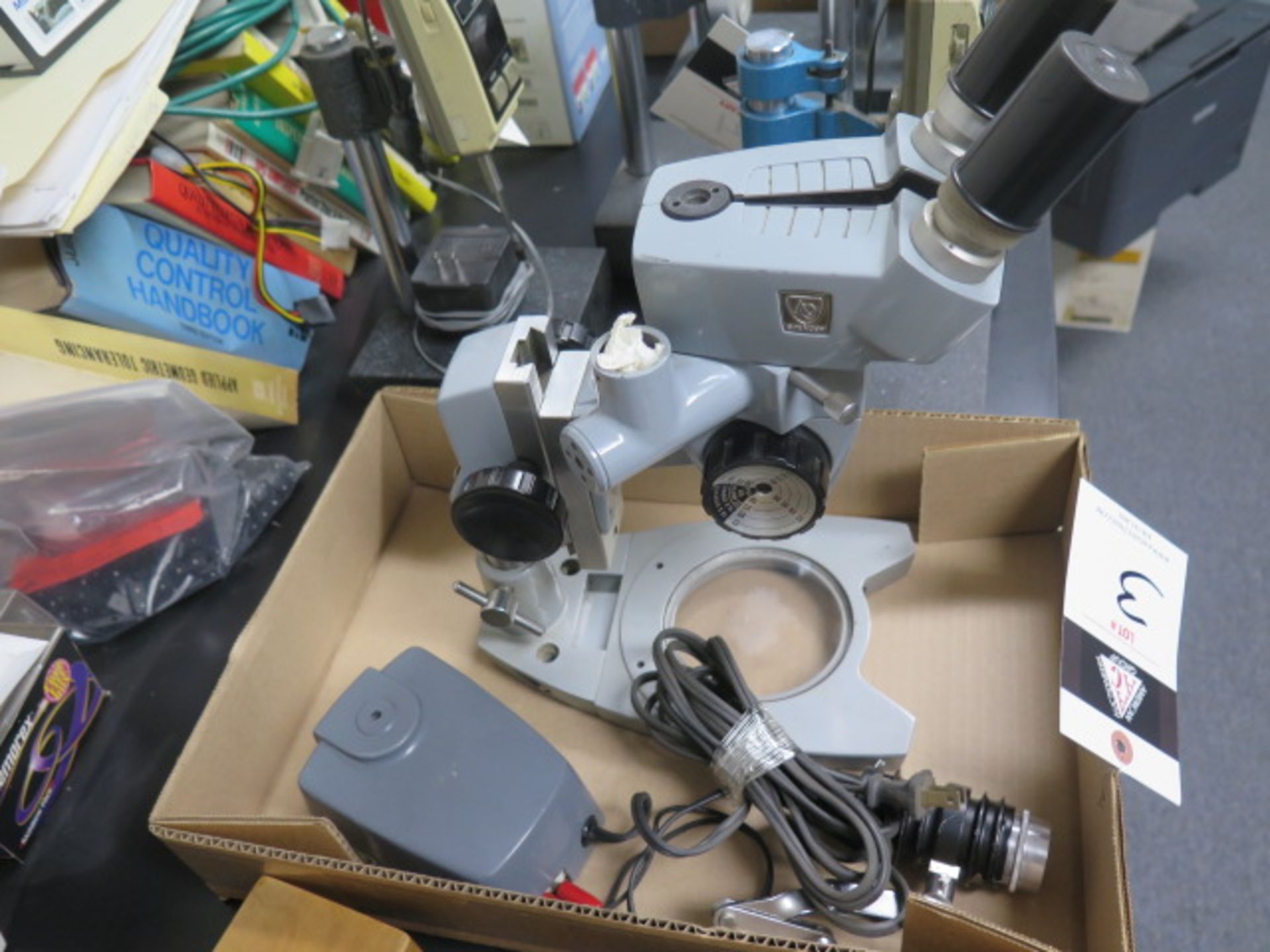 AO Stereo Microscope w/ Light Source (SOLD AS-IS - NO WARRANTY) - Image 2 of 6