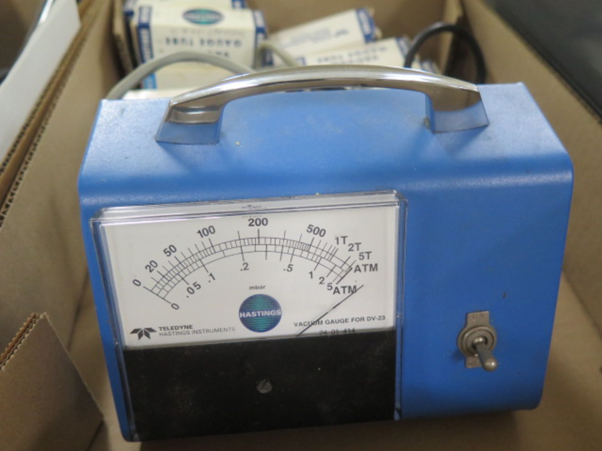 Sargent-Welch mdl. 1515 mbar Vacuum Gage w/ Vacuum Gage Tubes (SOLD AS-IS - NO WARRANTY) - Image 3 of 8