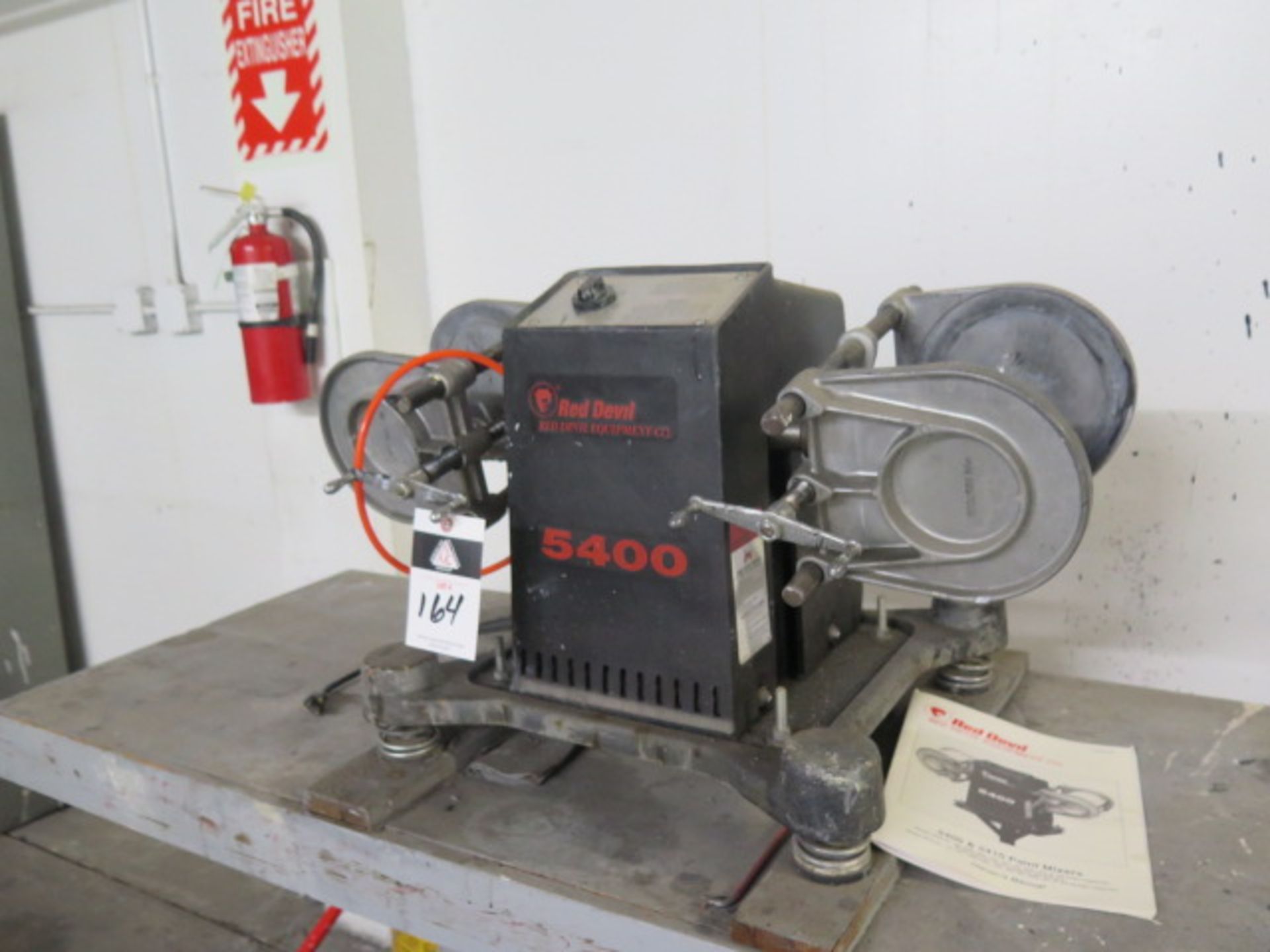 Red Devil mdl. 5400 Paint Shaker (SOLD AS-IS - NO WARRANTY) - Image 2 of 7