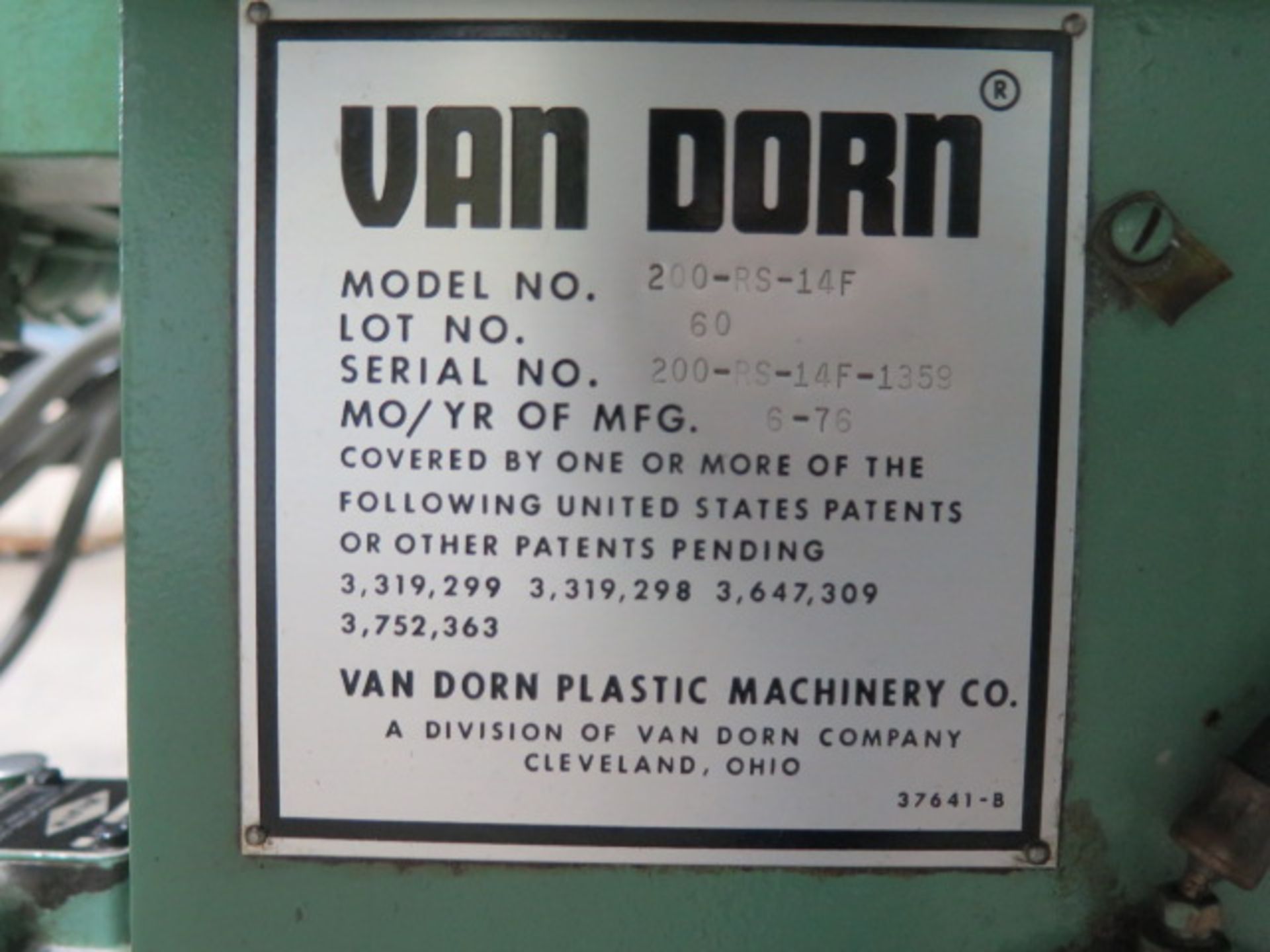 Van Dorn 200-RS-14F 200-Ton Plastic Injection Molding s/n 1359 w/ Van Dorn Controls, SOLD AS IS - Image 16 of 16