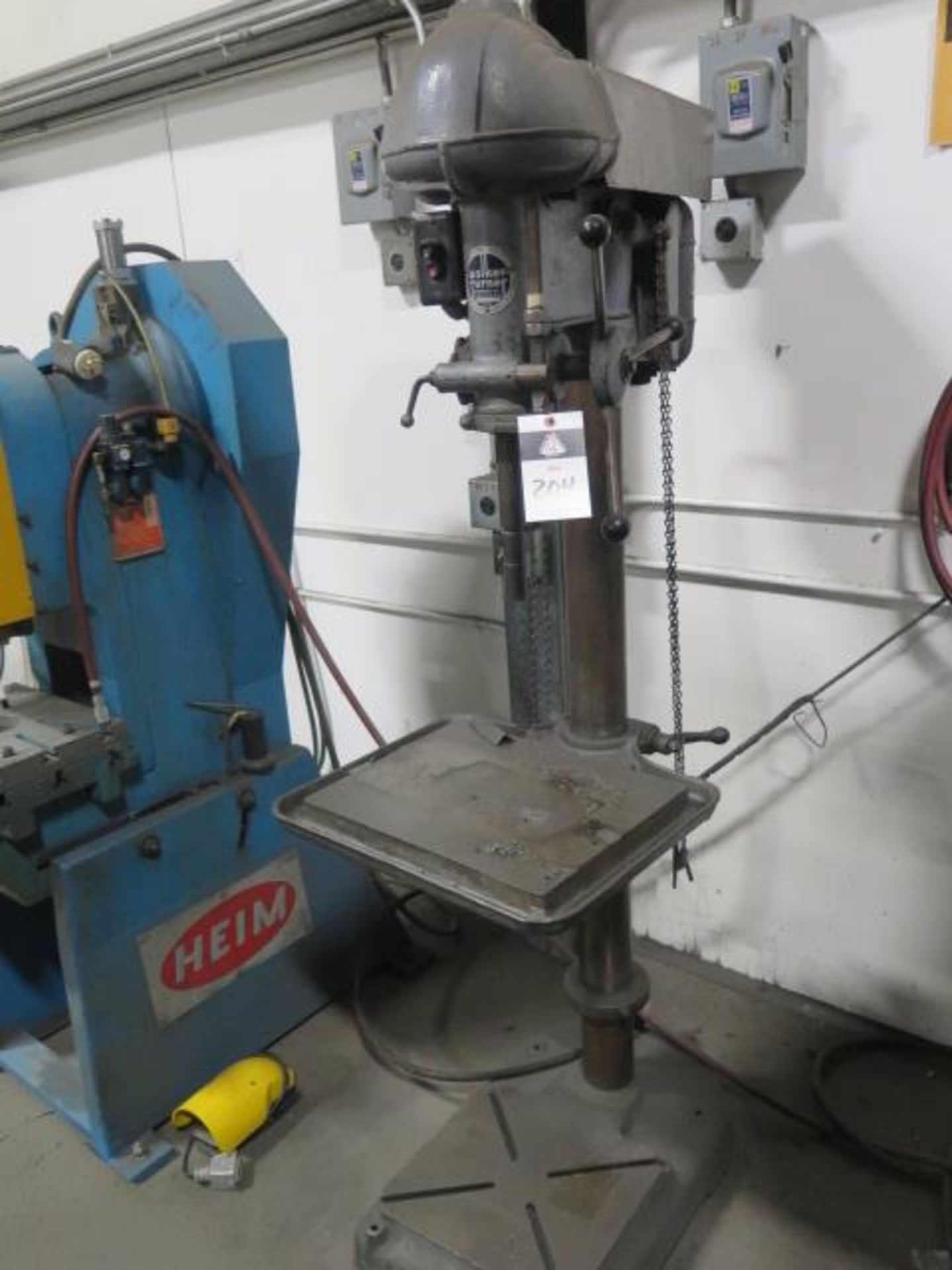 Walker Turner Pedestal Drill Press (SOLD AS-IS - NO WARRANTY)