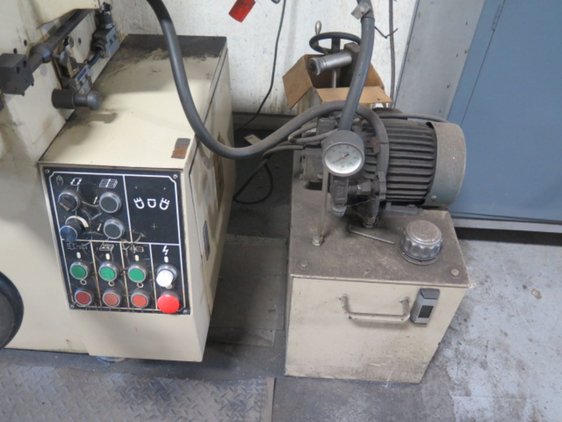 Kent KGS-250AH 8" x 20" Automatic Hyd Surface Grinder s/n 95060111 w/ Electromagnetic, SOLD AS IS - Image 9 of 12