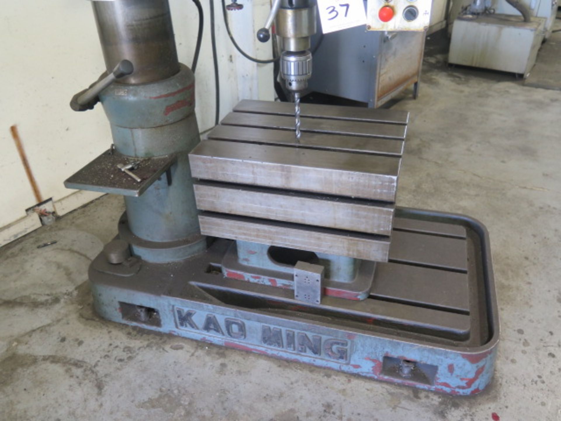 YCI Supermax KMR-700DS 8" Column x 22" Radial Arm Drill s/n 15495 w/ 88-1500 RPM, SOLD AS IS - Image 5 of 13