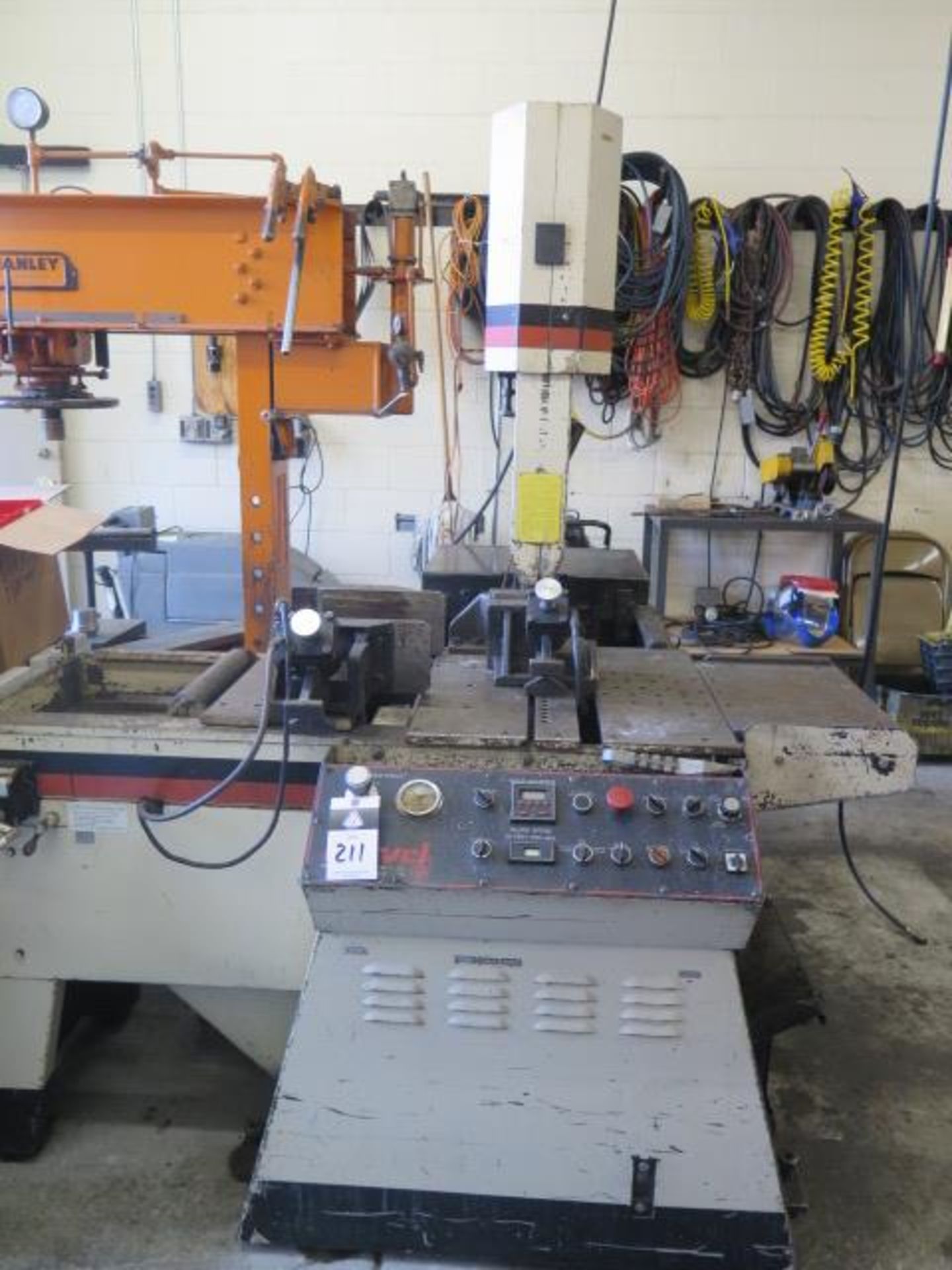 Marvel mdl. V10A2 Vertical Band Saw s/n 170010-W w/ Hydrailic Clamping,Coolamt, Conveyor, SOLD AS IS